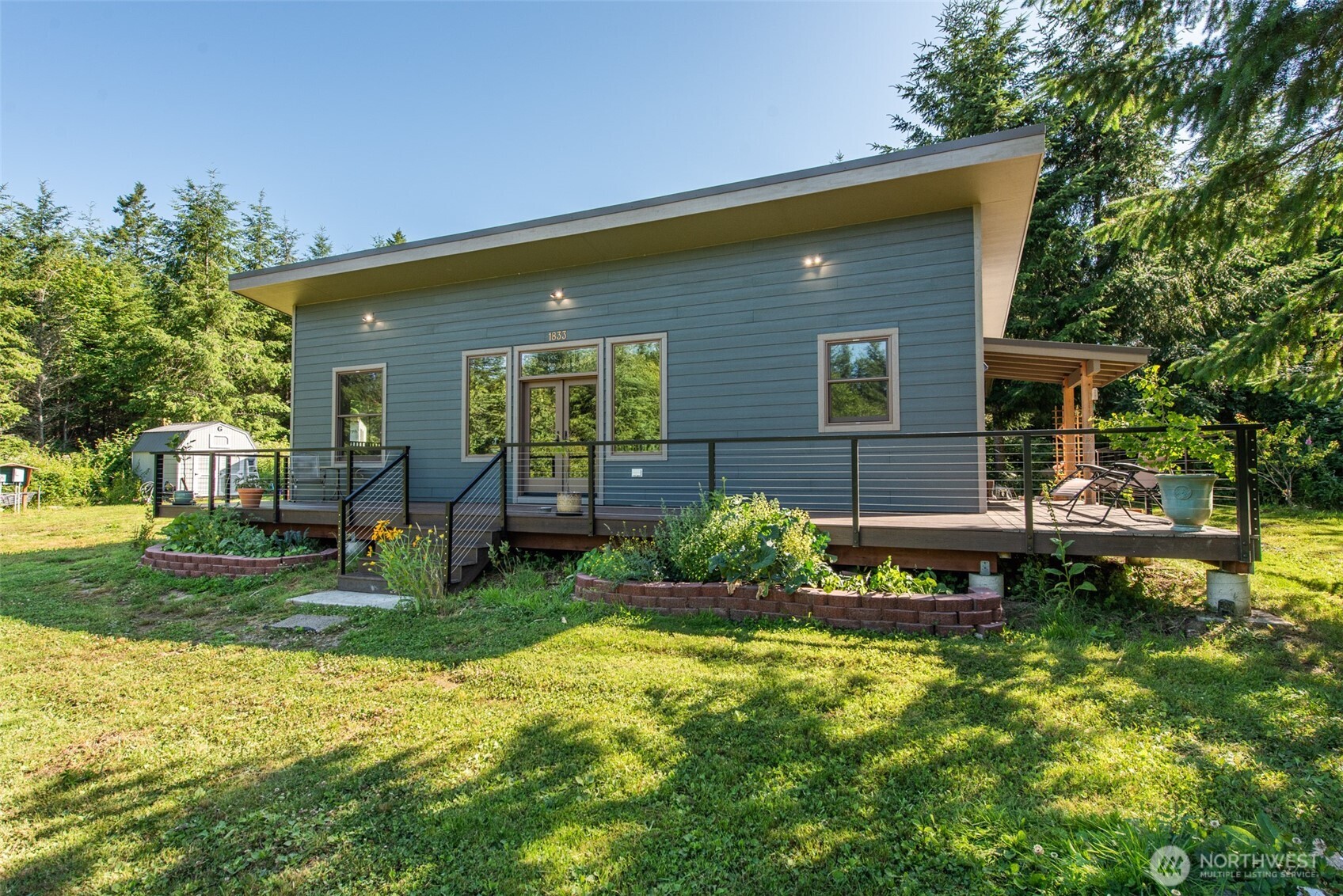 1833 Eaglemount Road