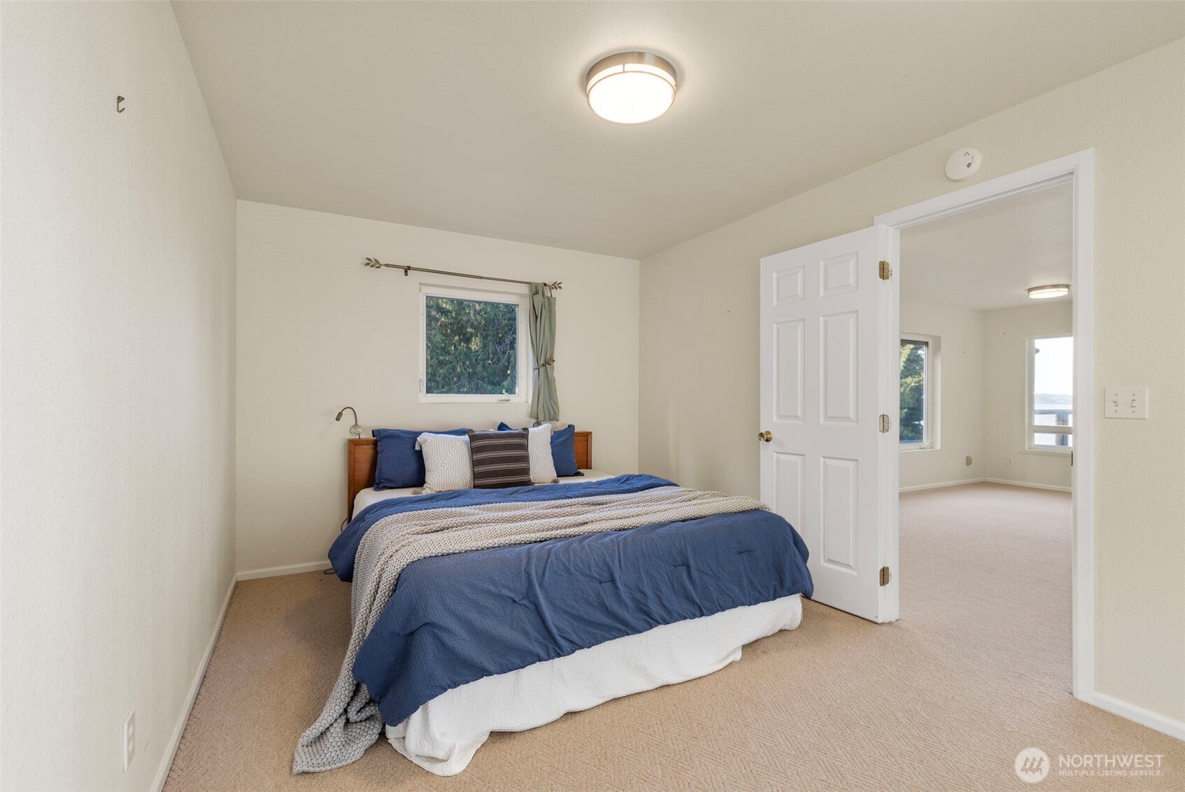 131 S Bay Way