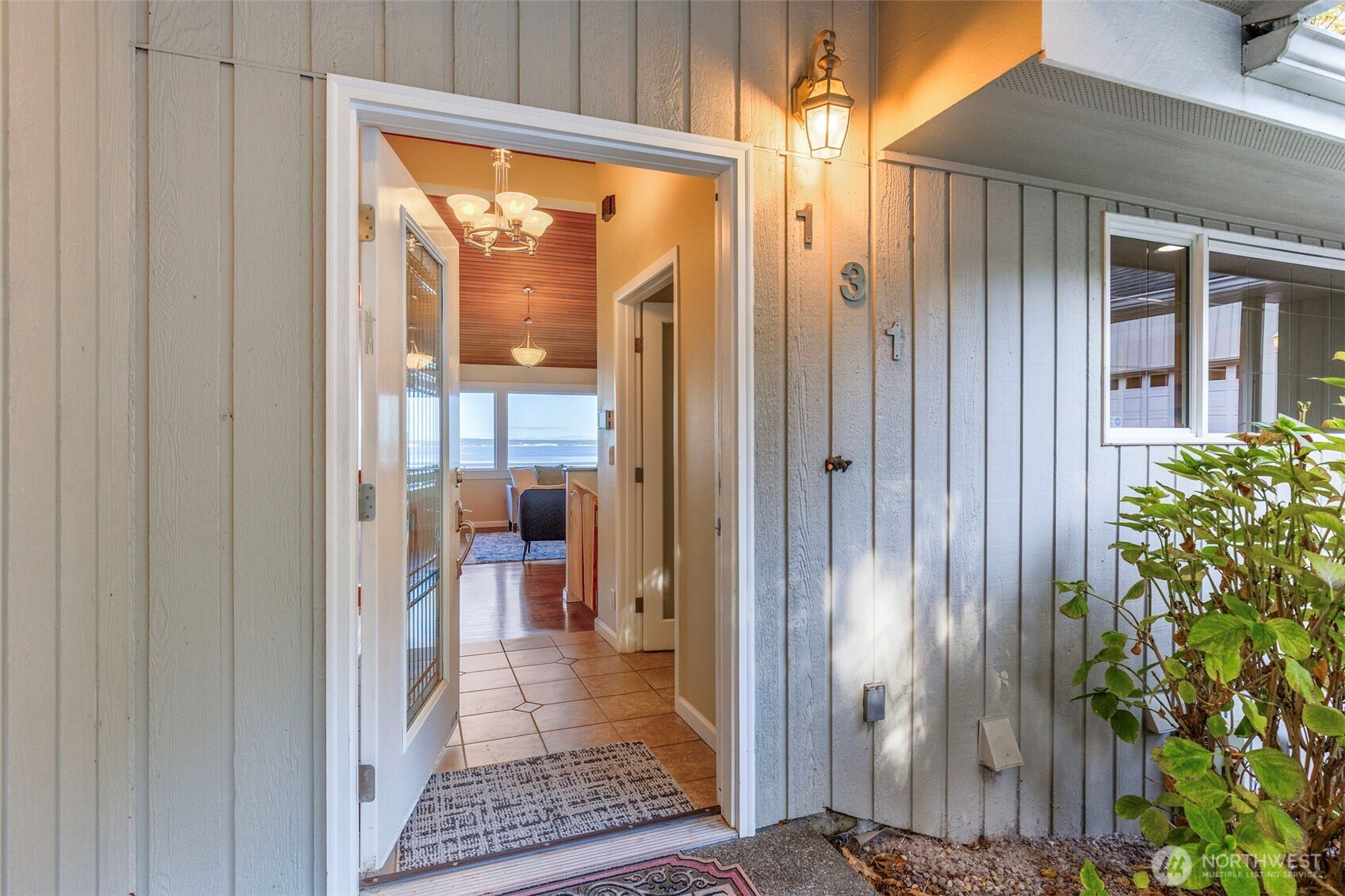 131 S Bay Way