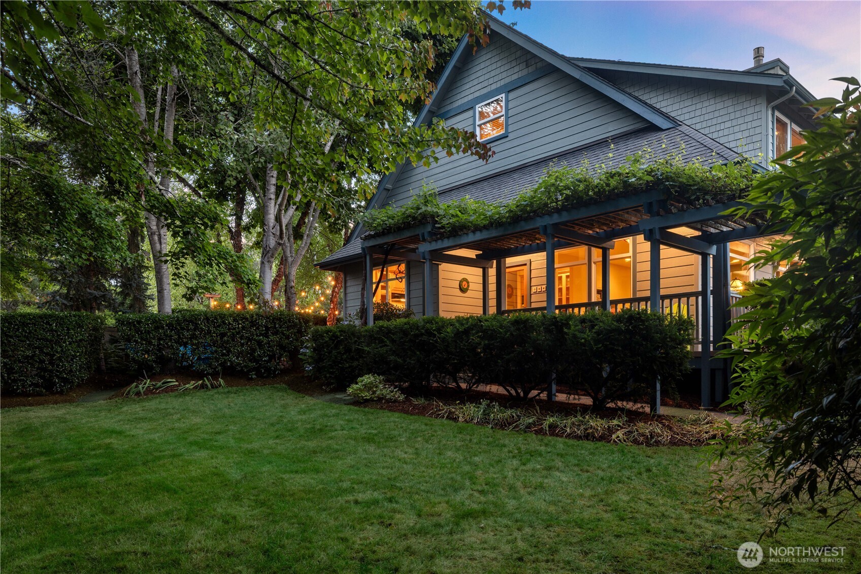 300 Bromley Place NW