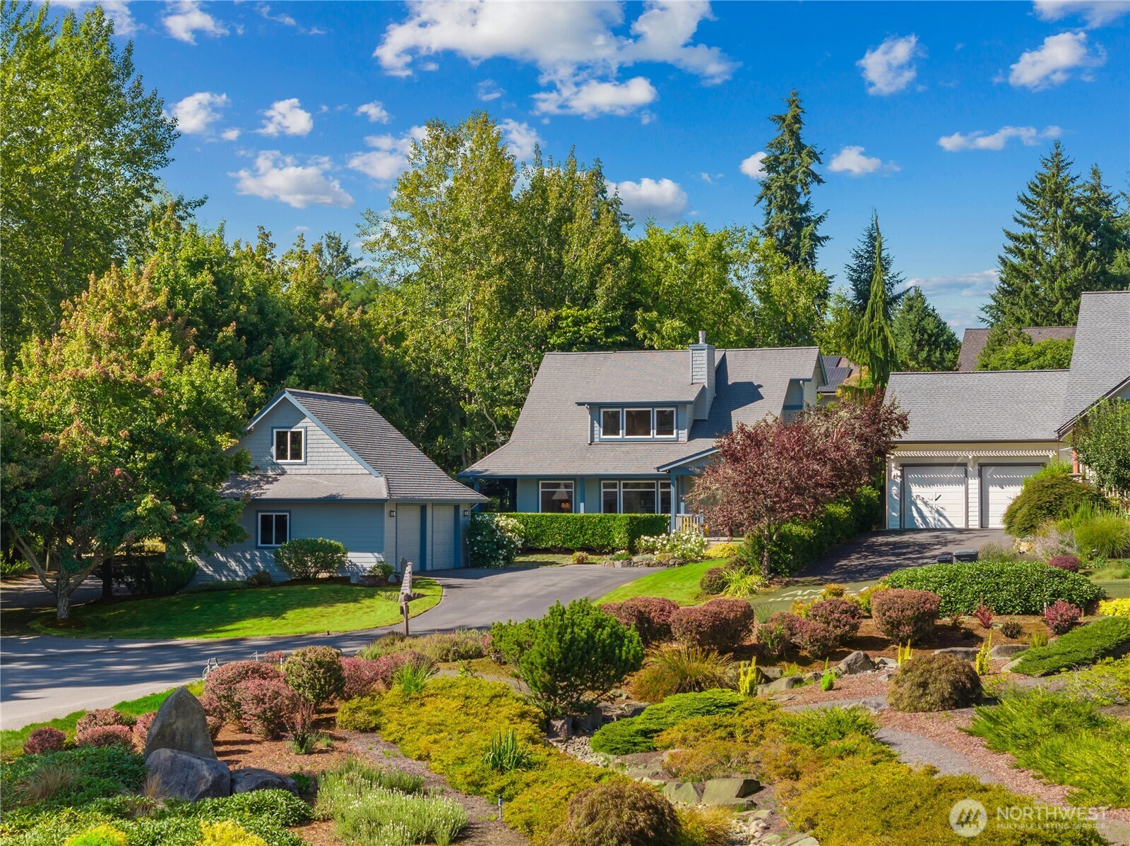 300 Bromley Place NW