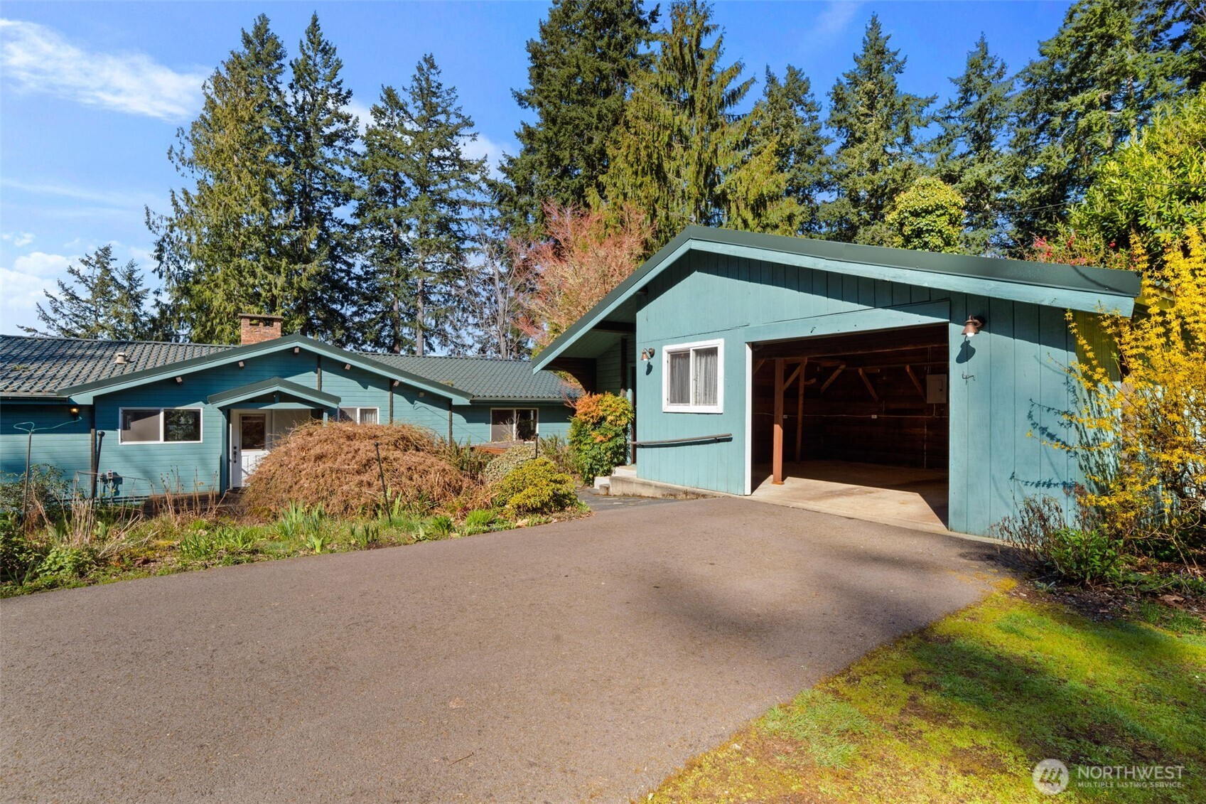 6873 NW Brothers View Lane
