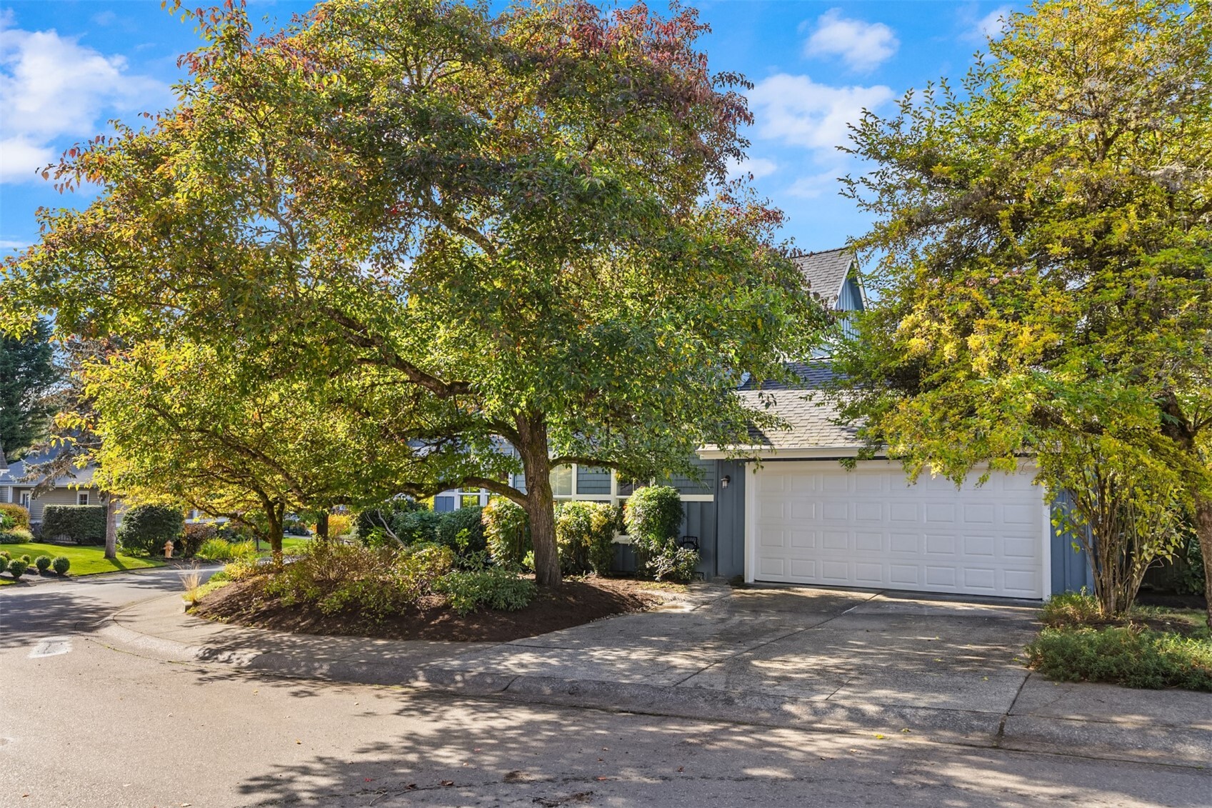730 Village Circle NW
