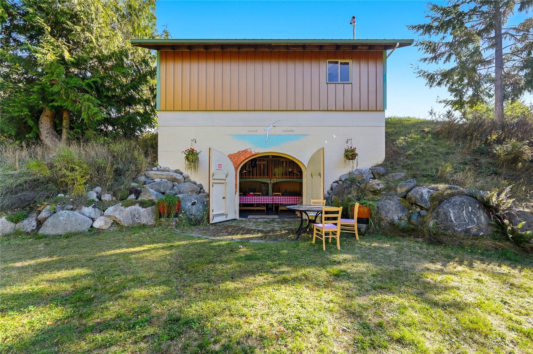 1673 Woodland Drive