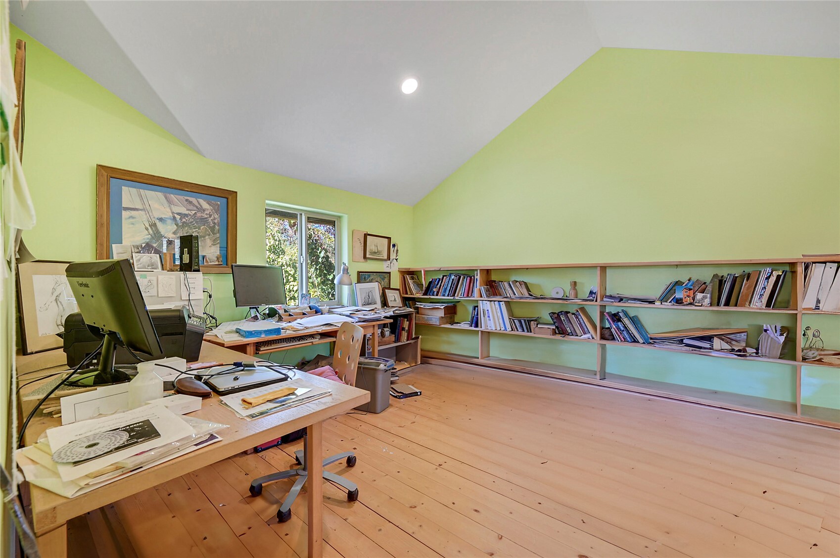 1673 Woodland Drive