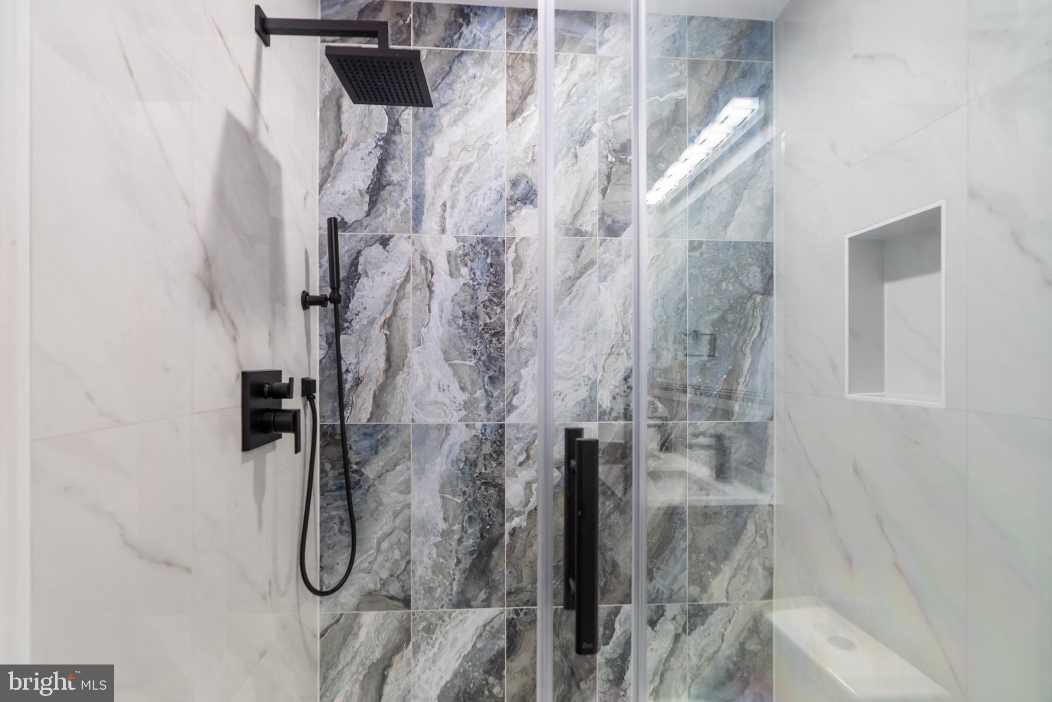 1140 OATES STREET NE 102