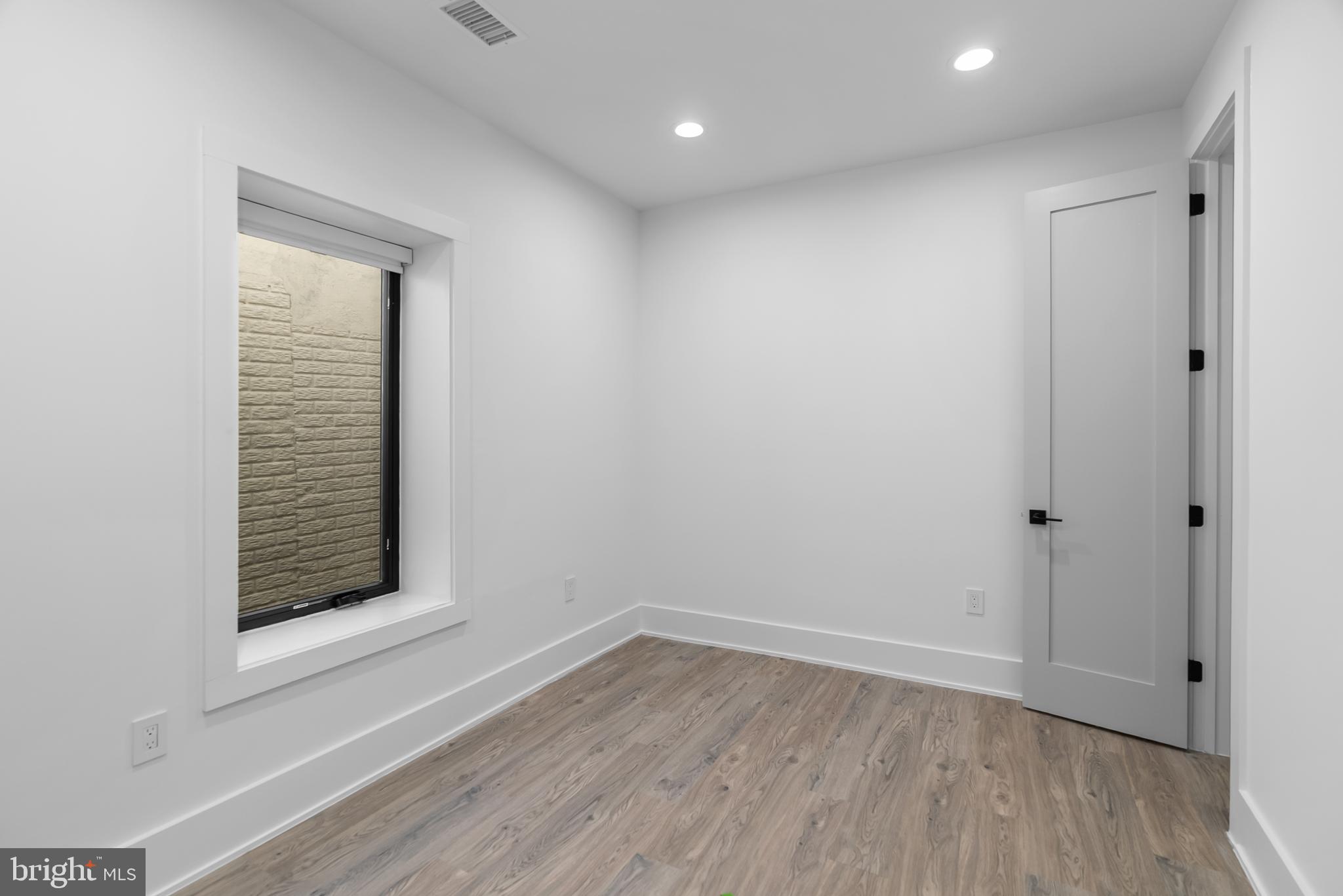 1140 OATES STREET NE 102