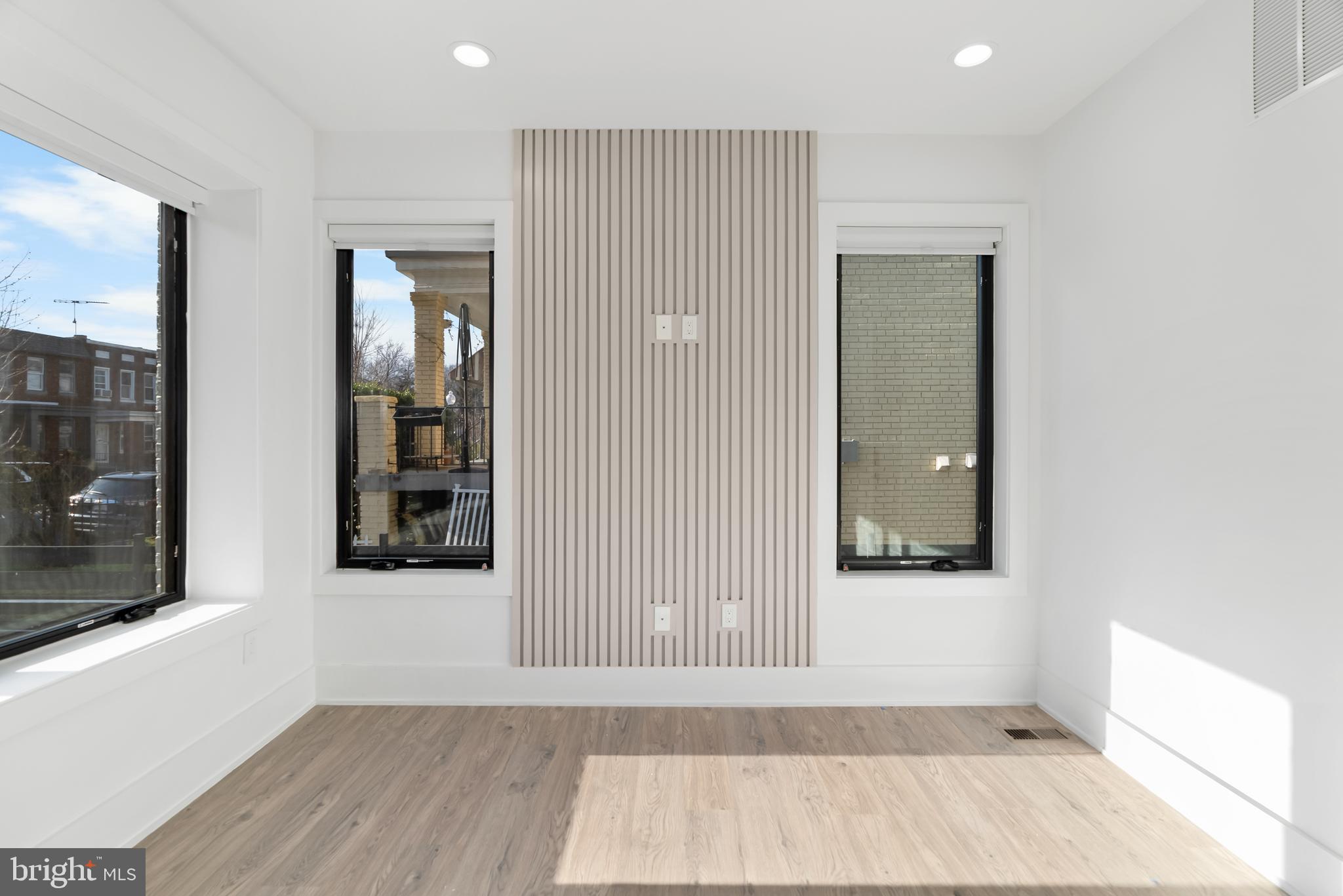 1140 OATES STREET NE 102