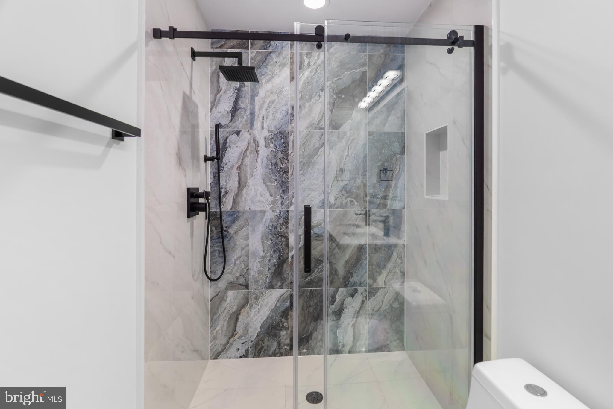 1140 OATES STREET NE 102