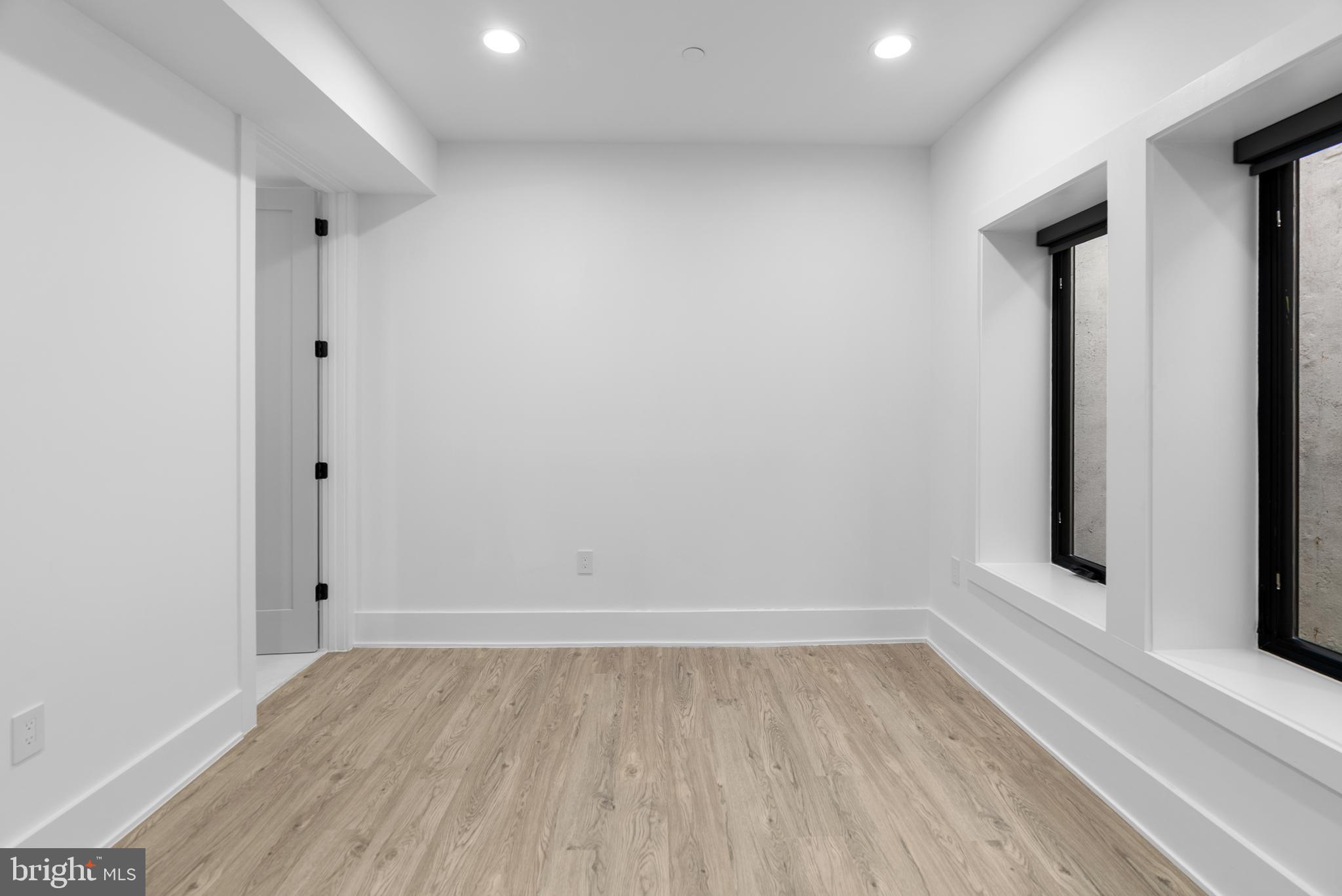 1140 OATES STREET NE 102