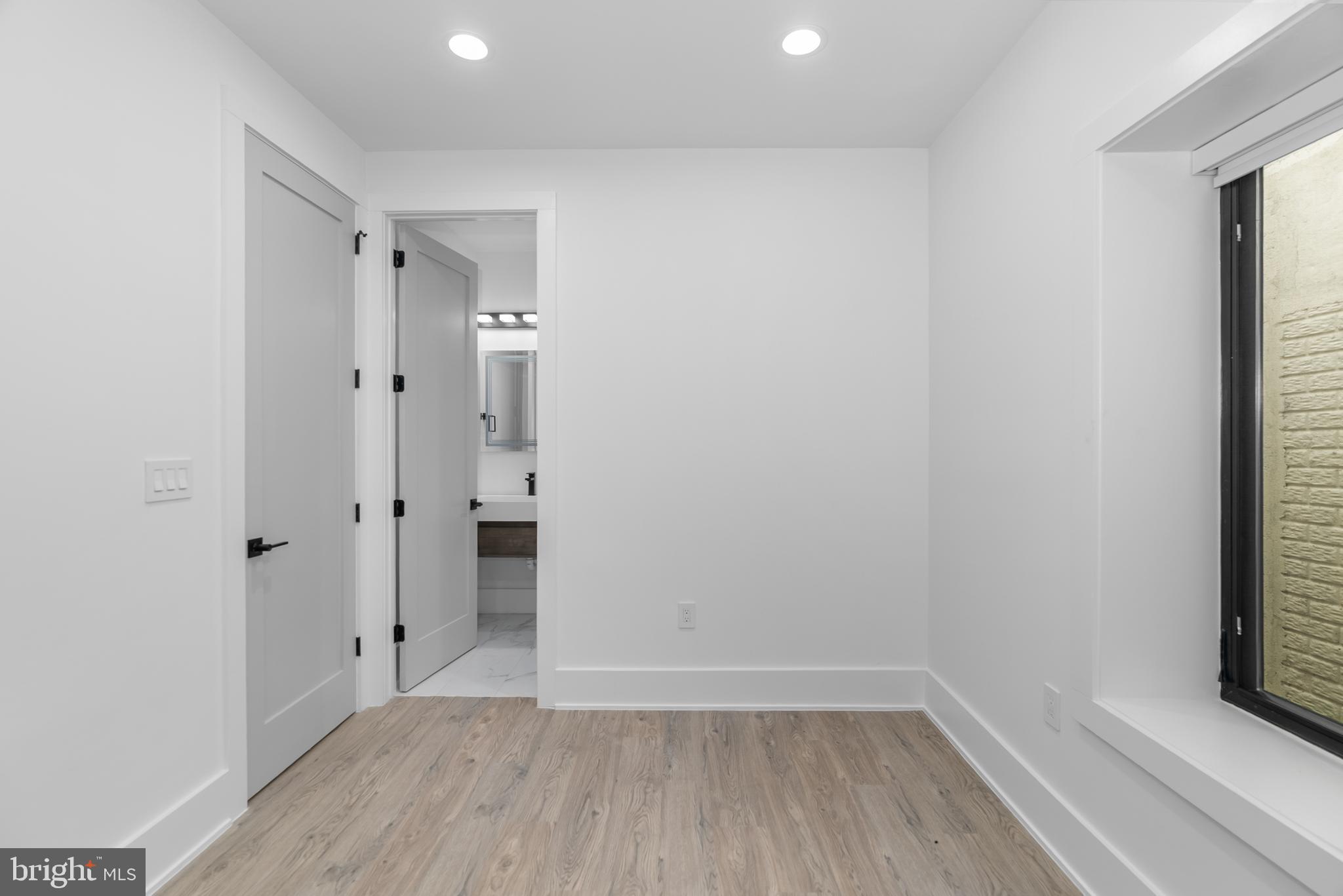 1140 OATES STREET NE 102