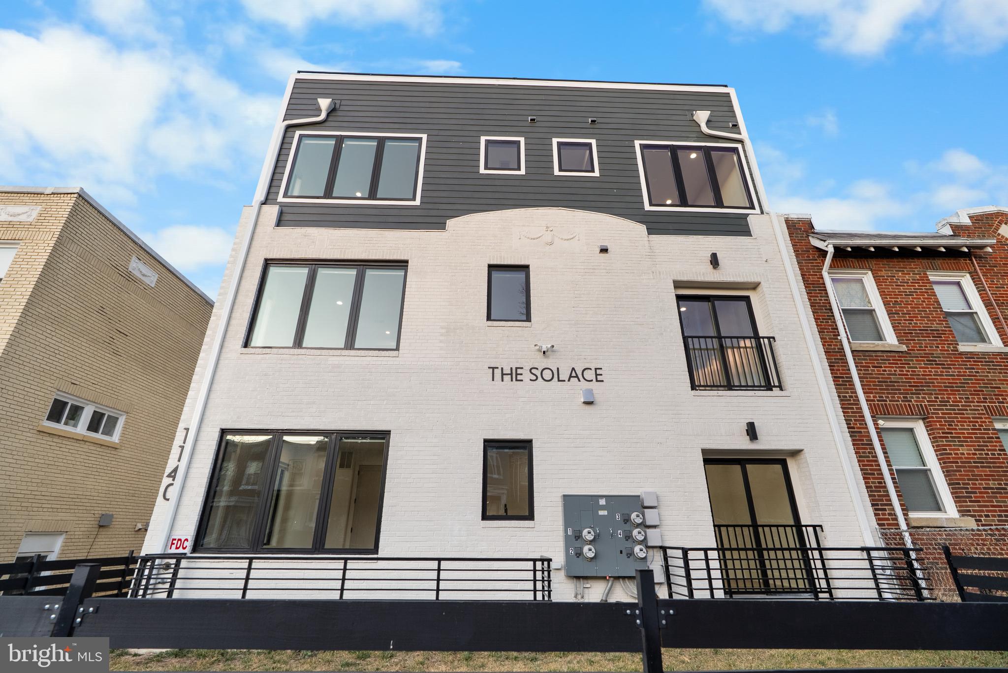 1140 OATES STREET NE 201