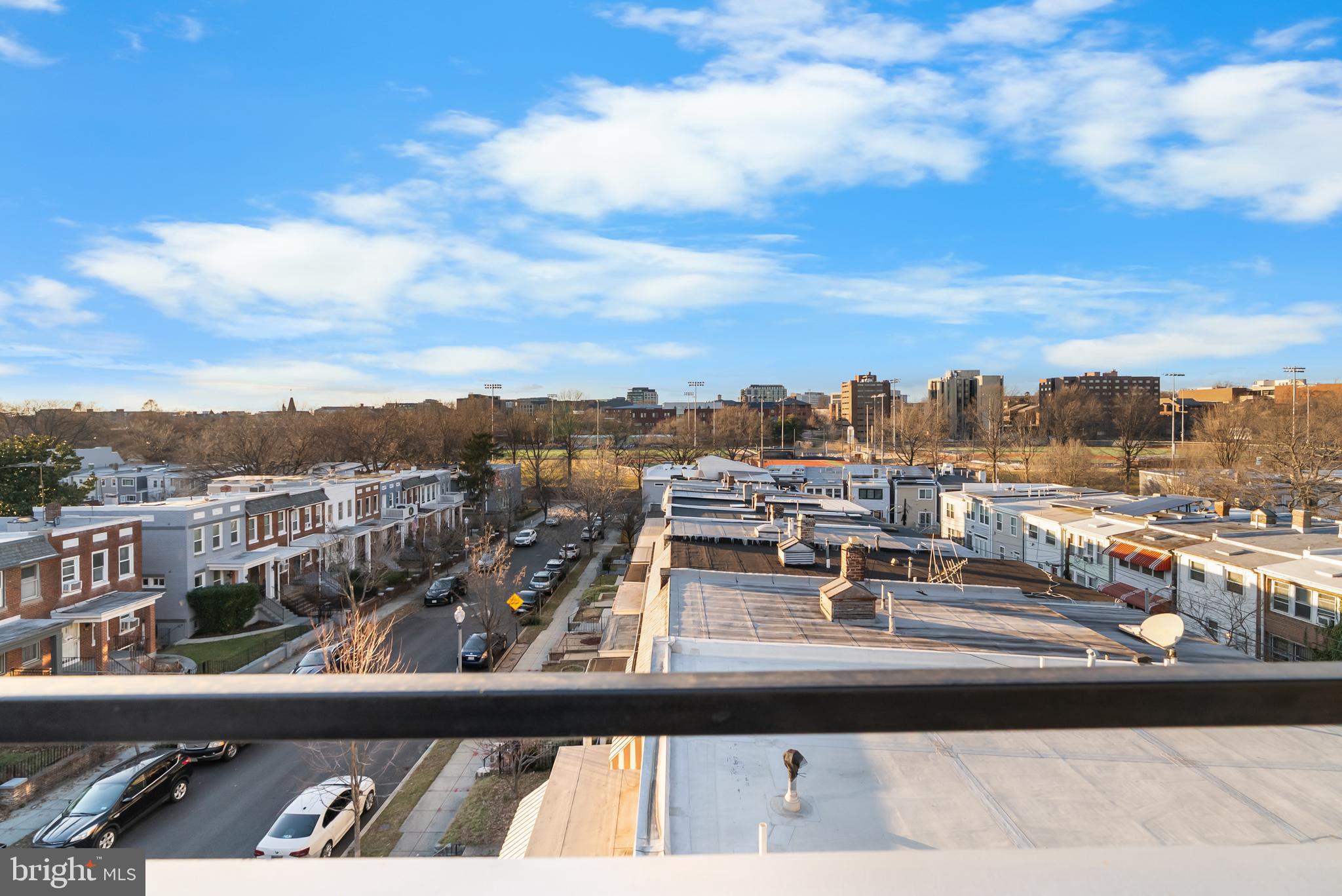 1140 OATES STREET NE 202