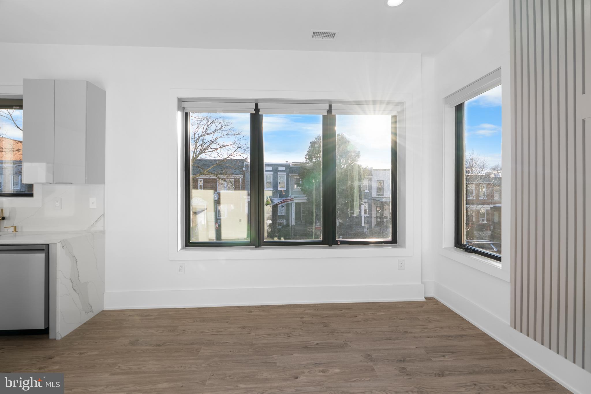 1140 OATES STREET NE 202