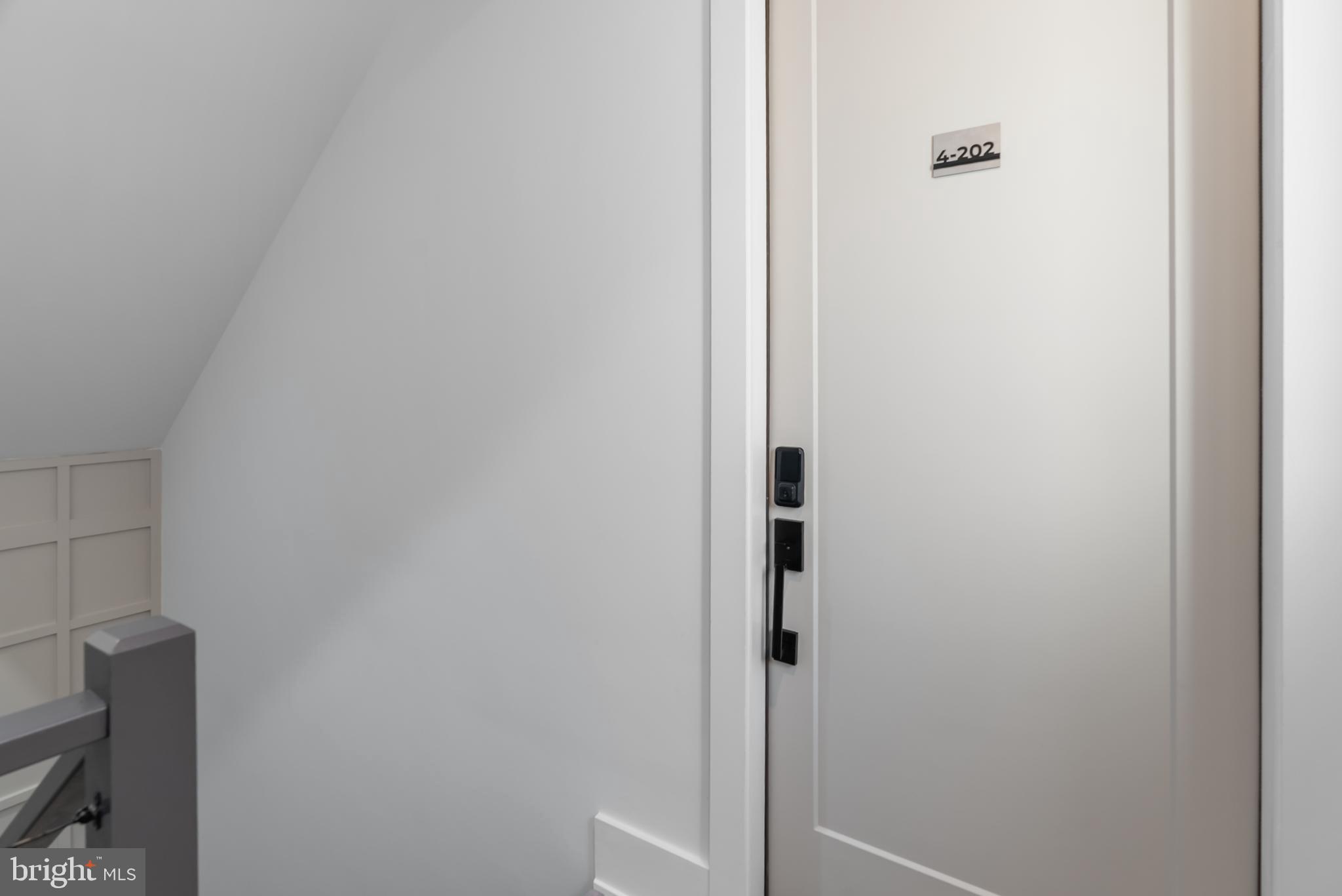 1140 OATES STREET NE 202