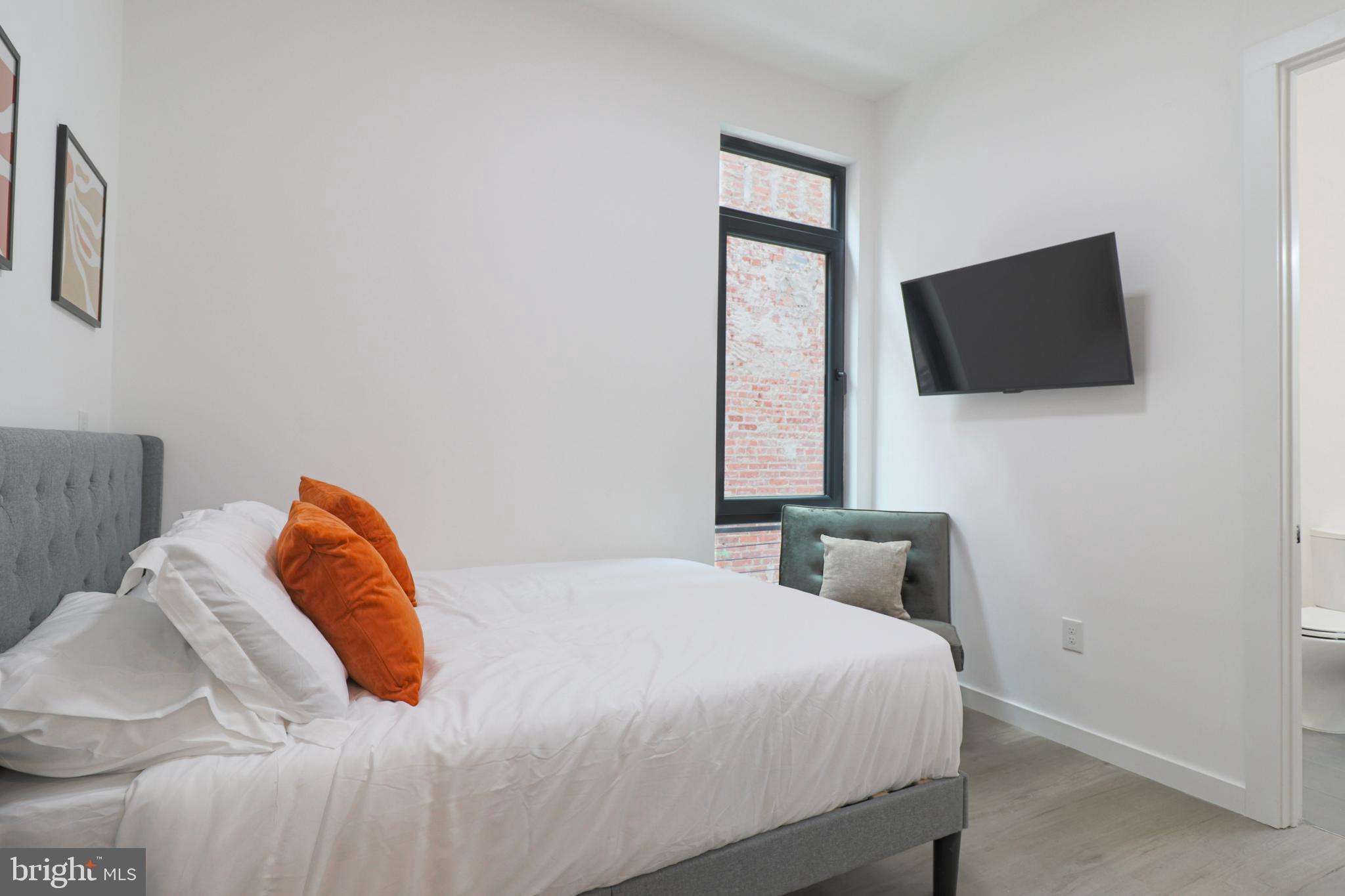 1318 9TH STREET NW 5