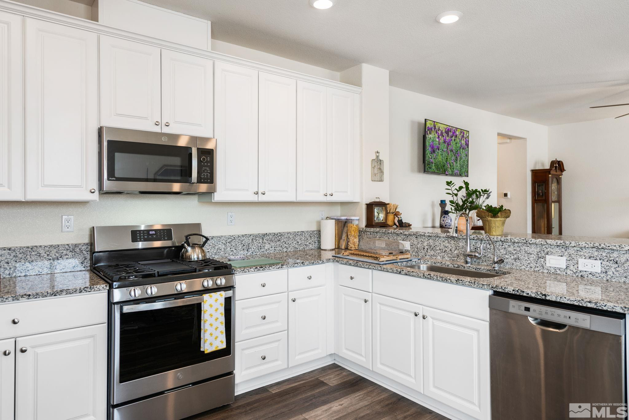 326 Redwall Court