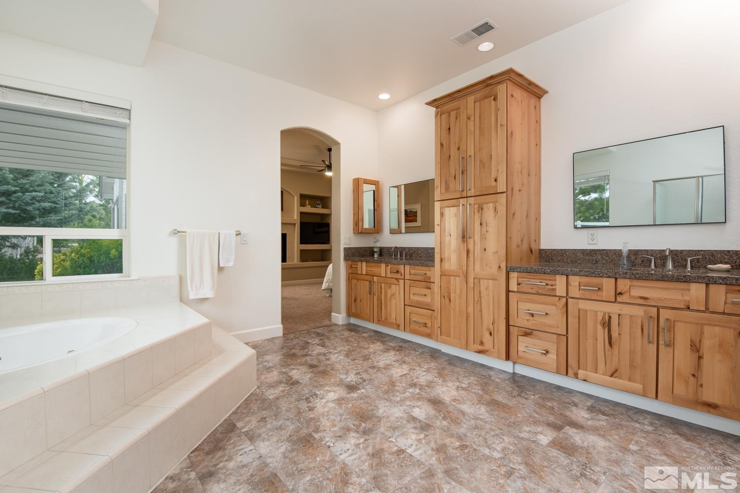 2625 Skyline Drive