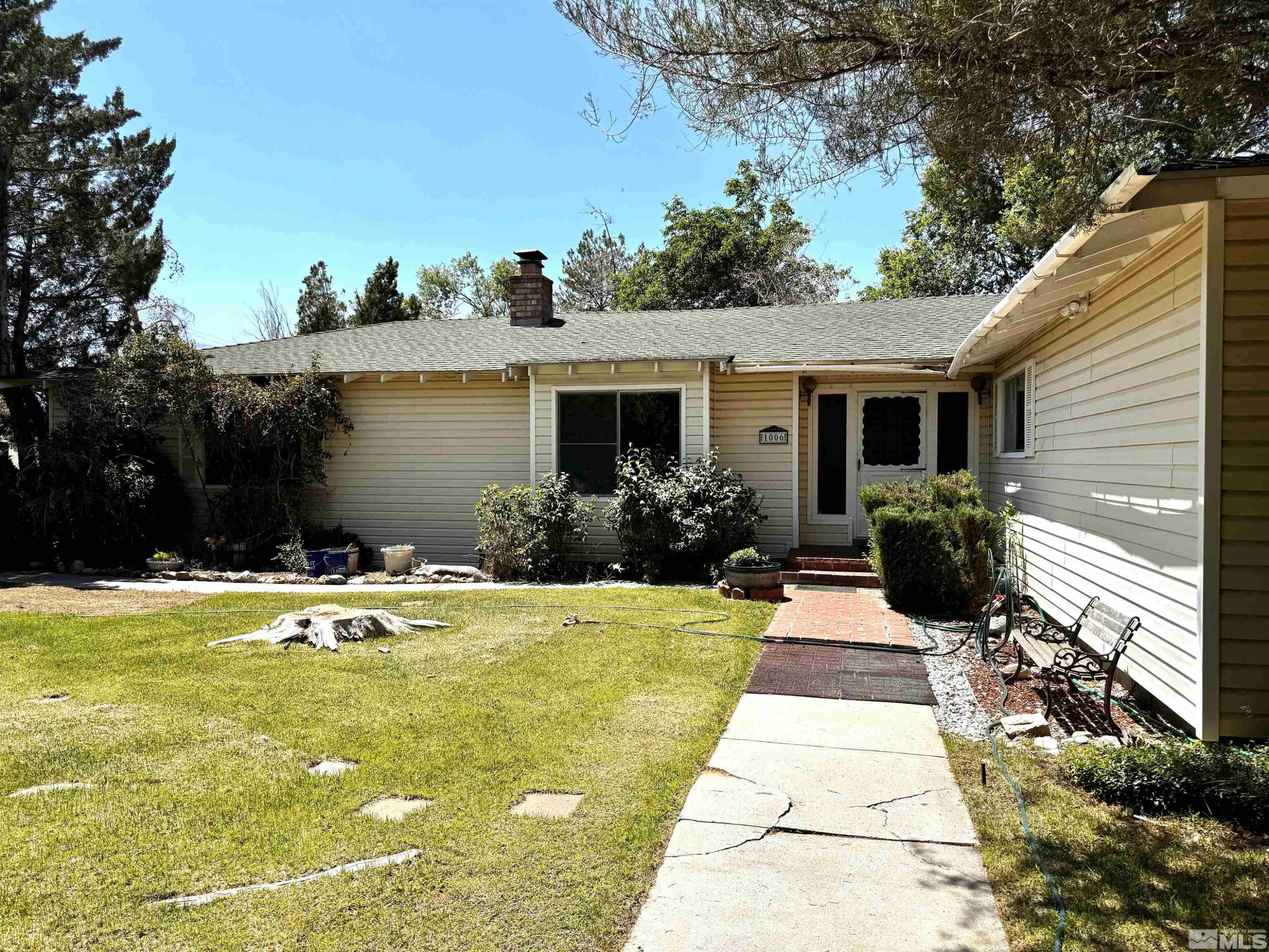 1006 Kerry Lane