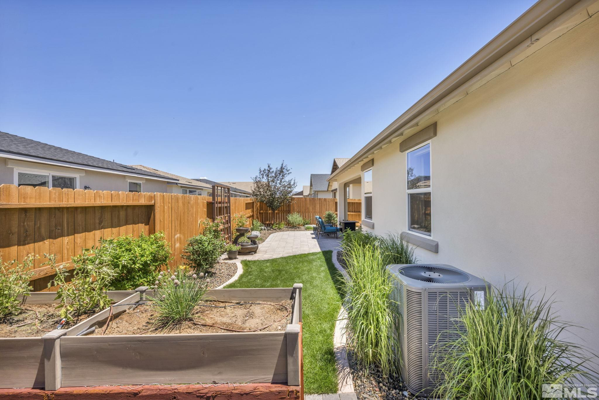 1150 Tussocks Trail