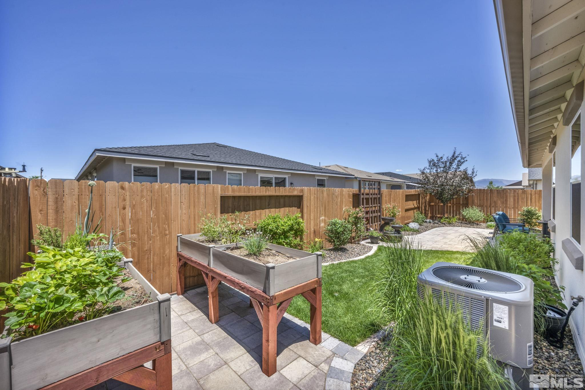 1150 Tussocks Trail