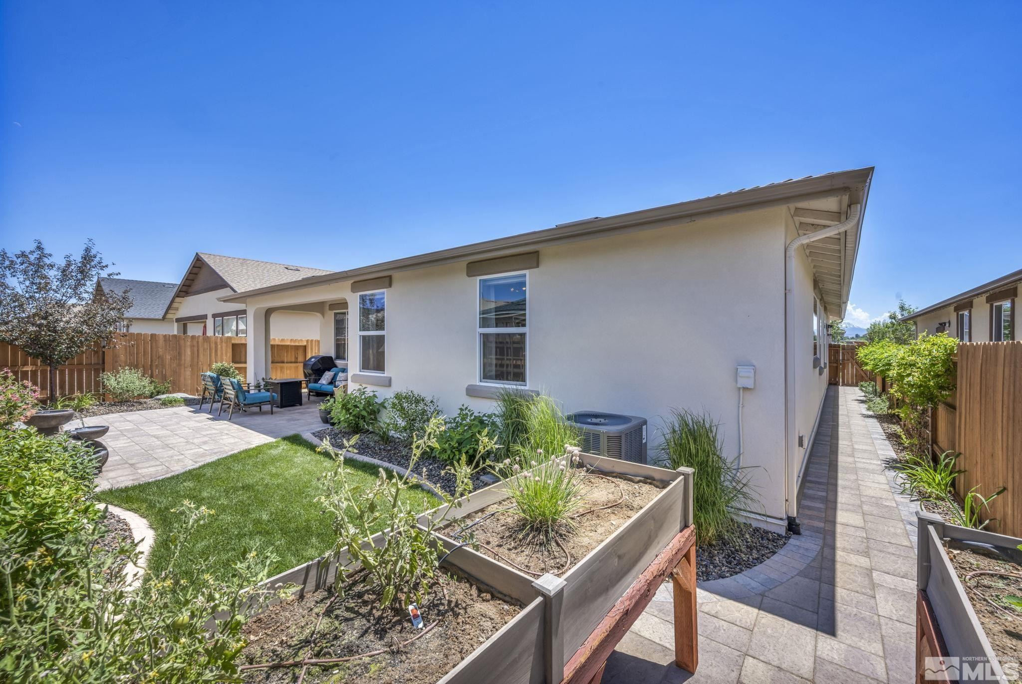 1150 Tussocks Trail