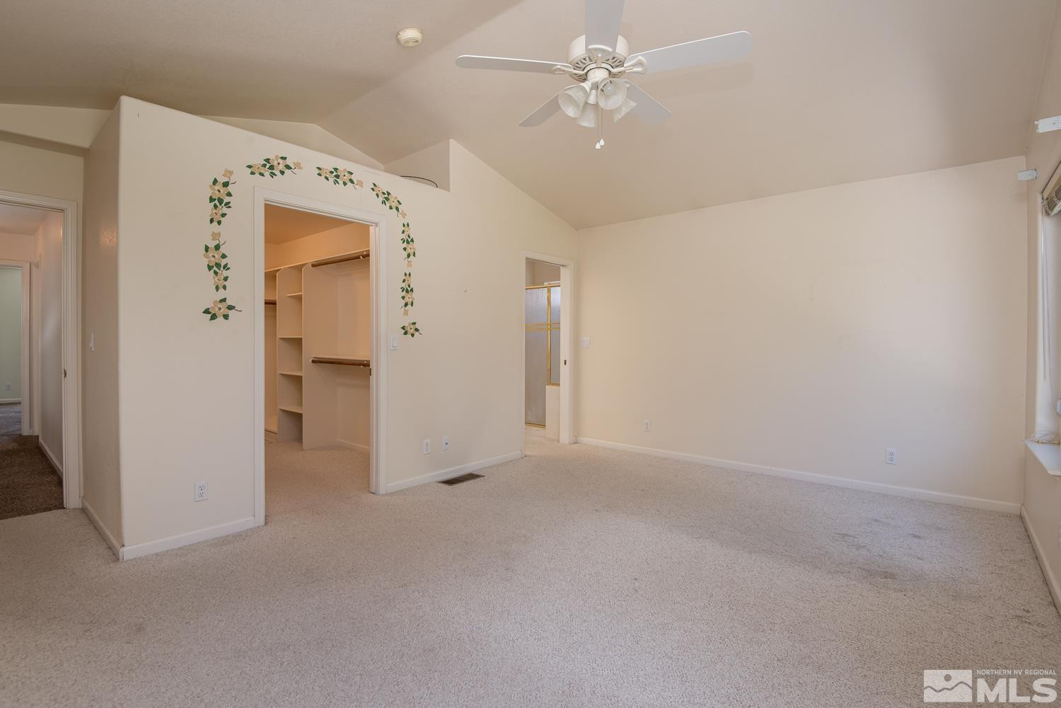877 Longleaf Place