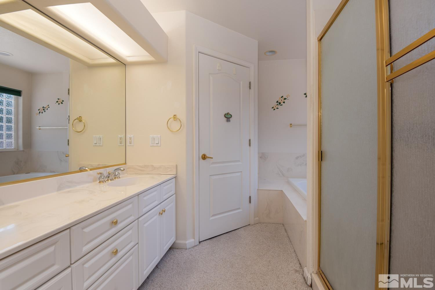 877 Longleaf Place