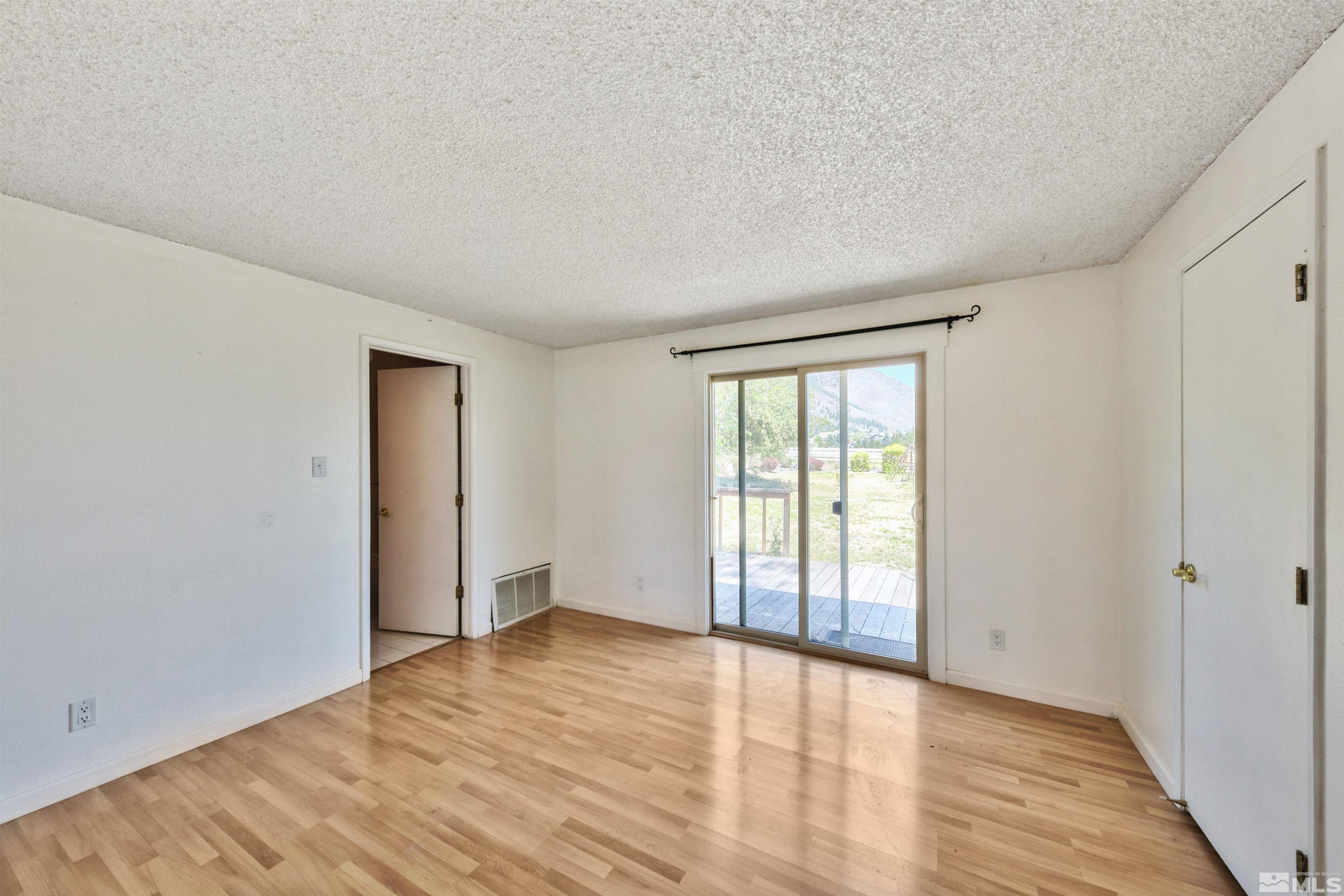 2281 Pioneer Trail