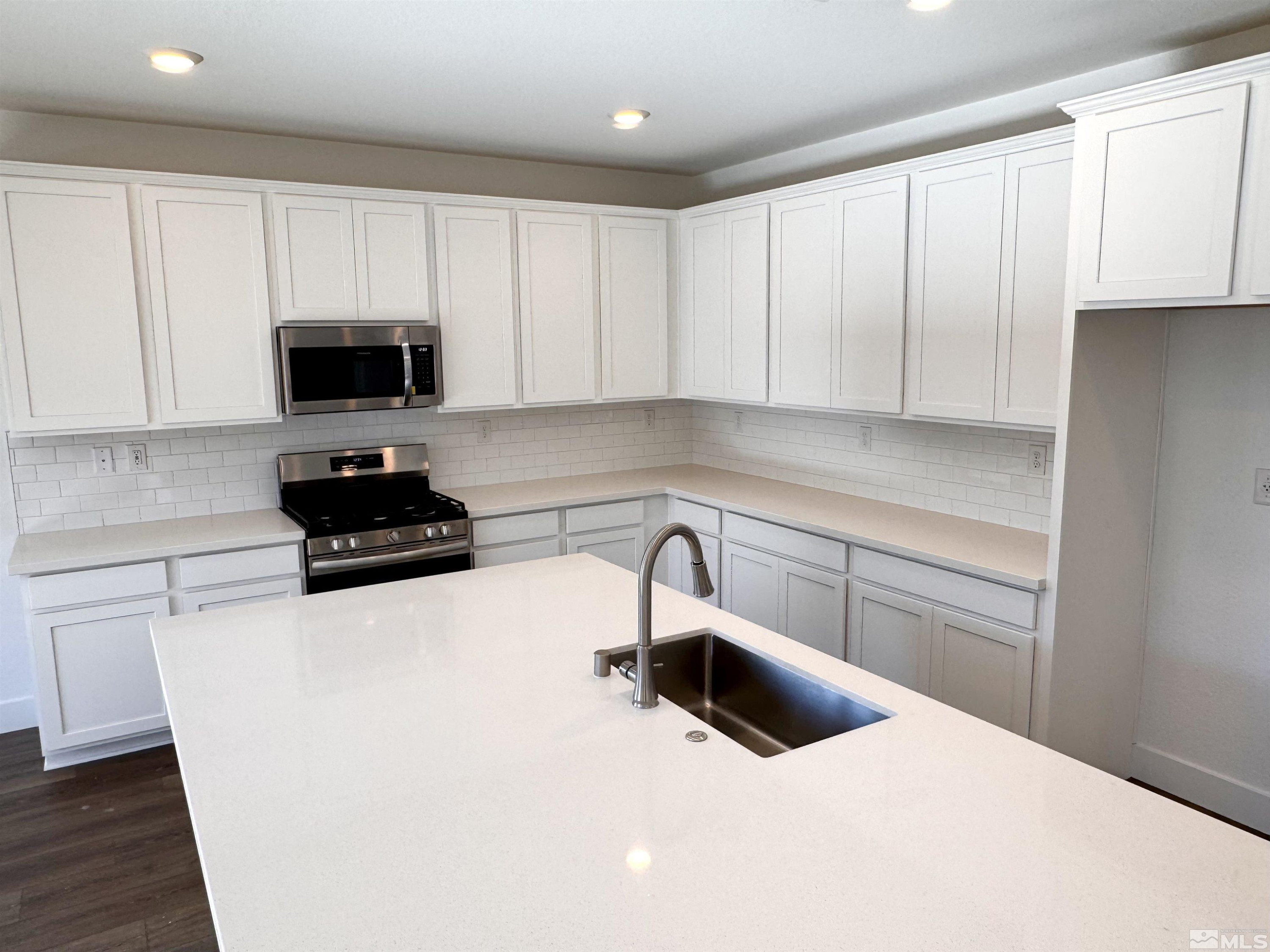 1209 Spur Way