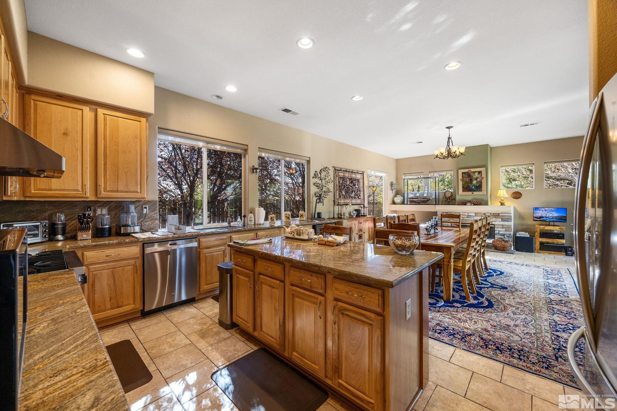 2515 Bedford Way