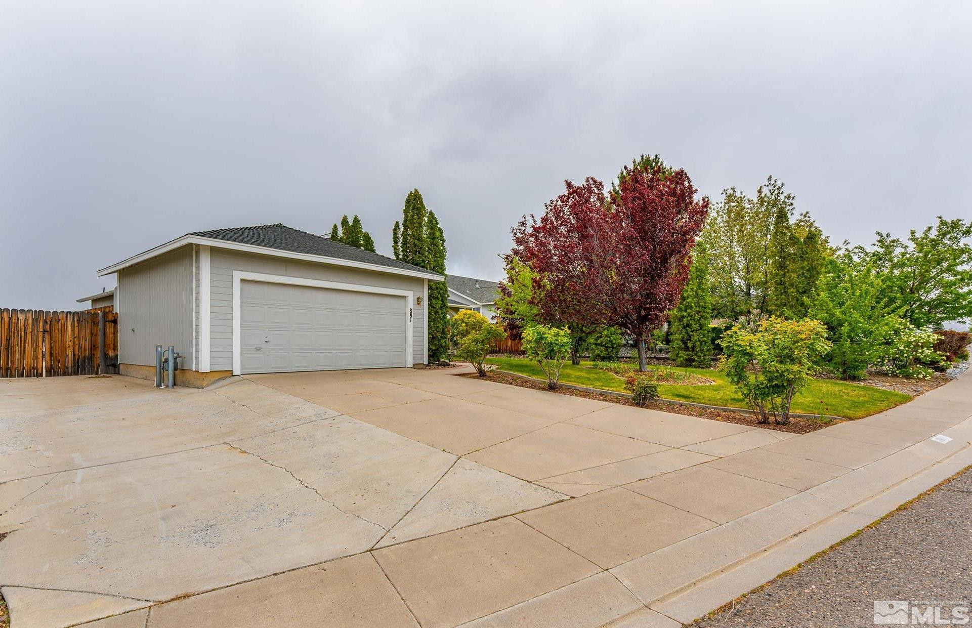 881 Valley Vista Drive