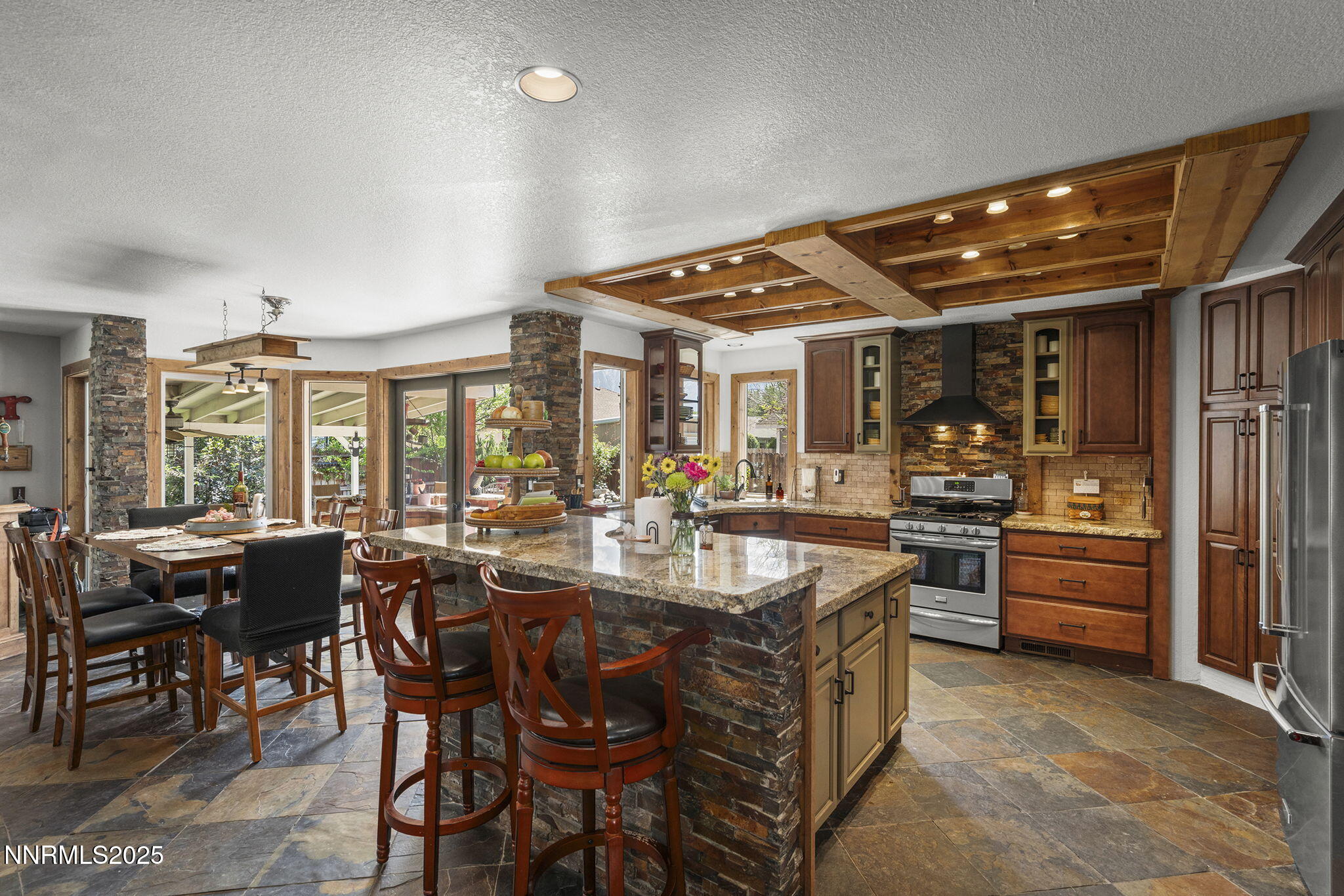 1316 Northampton Circle
