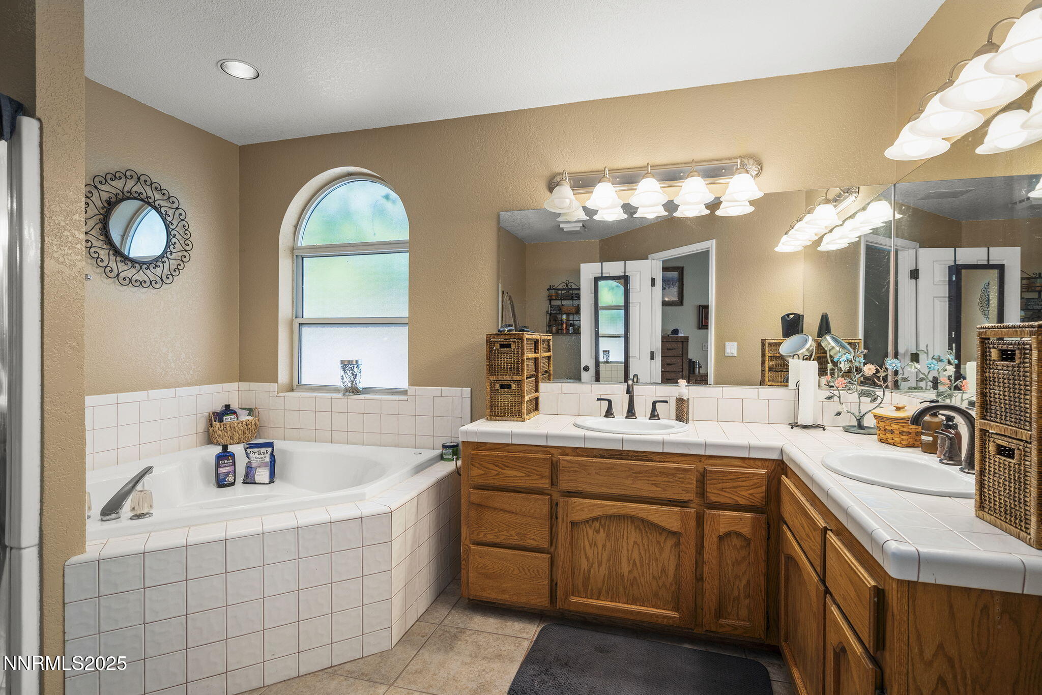 1316 Northampton Circle