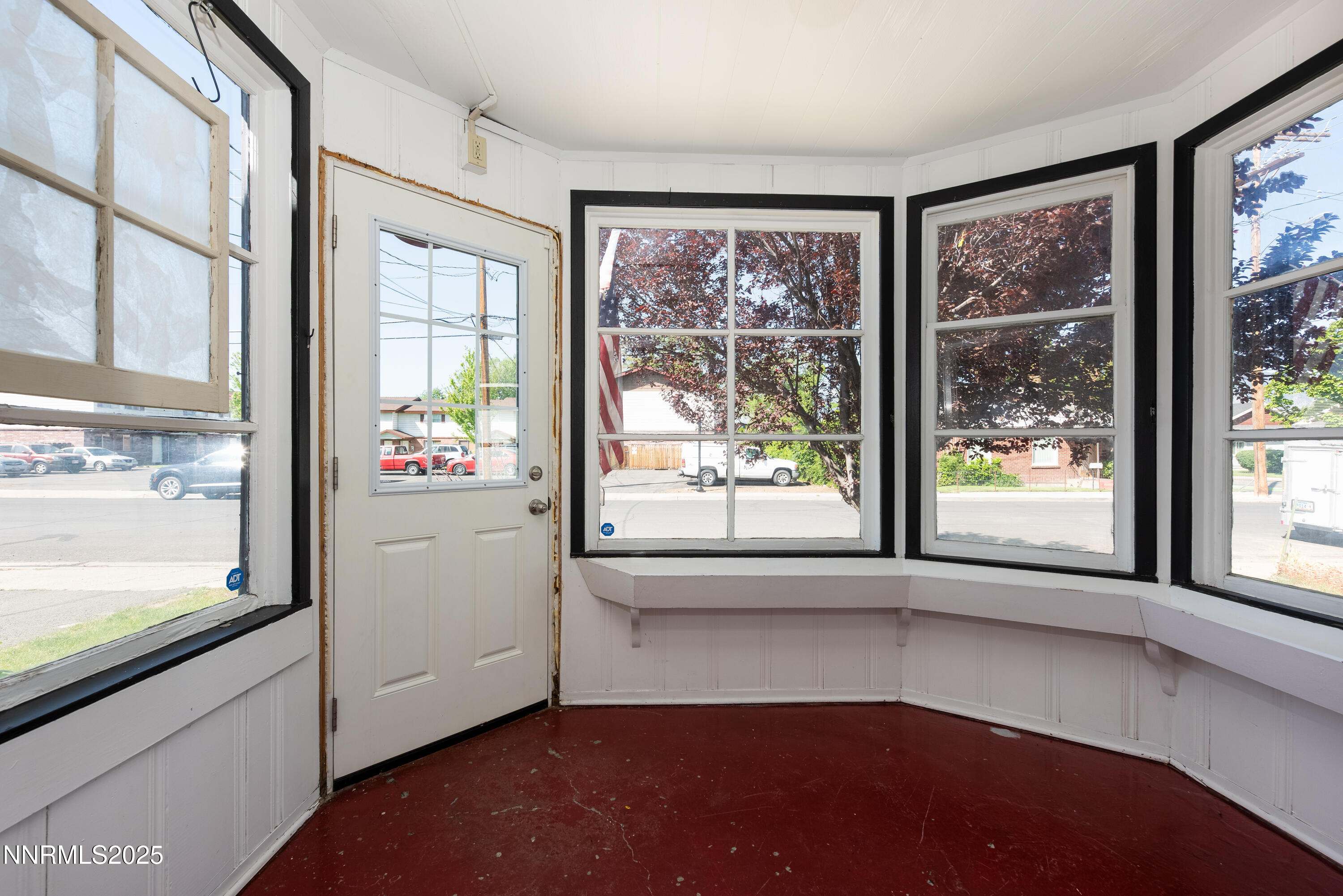 1417 Douglas Avenue