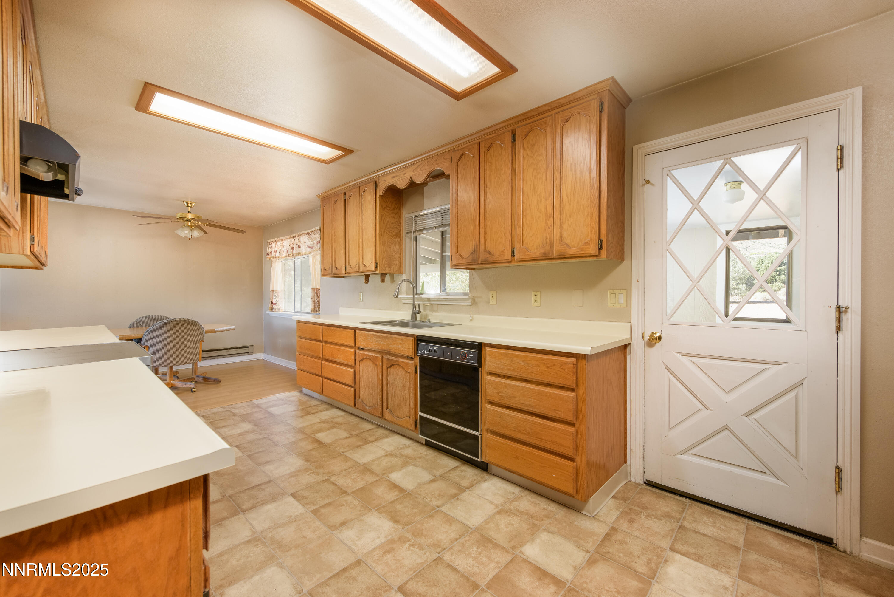 1450 Garnet Drive