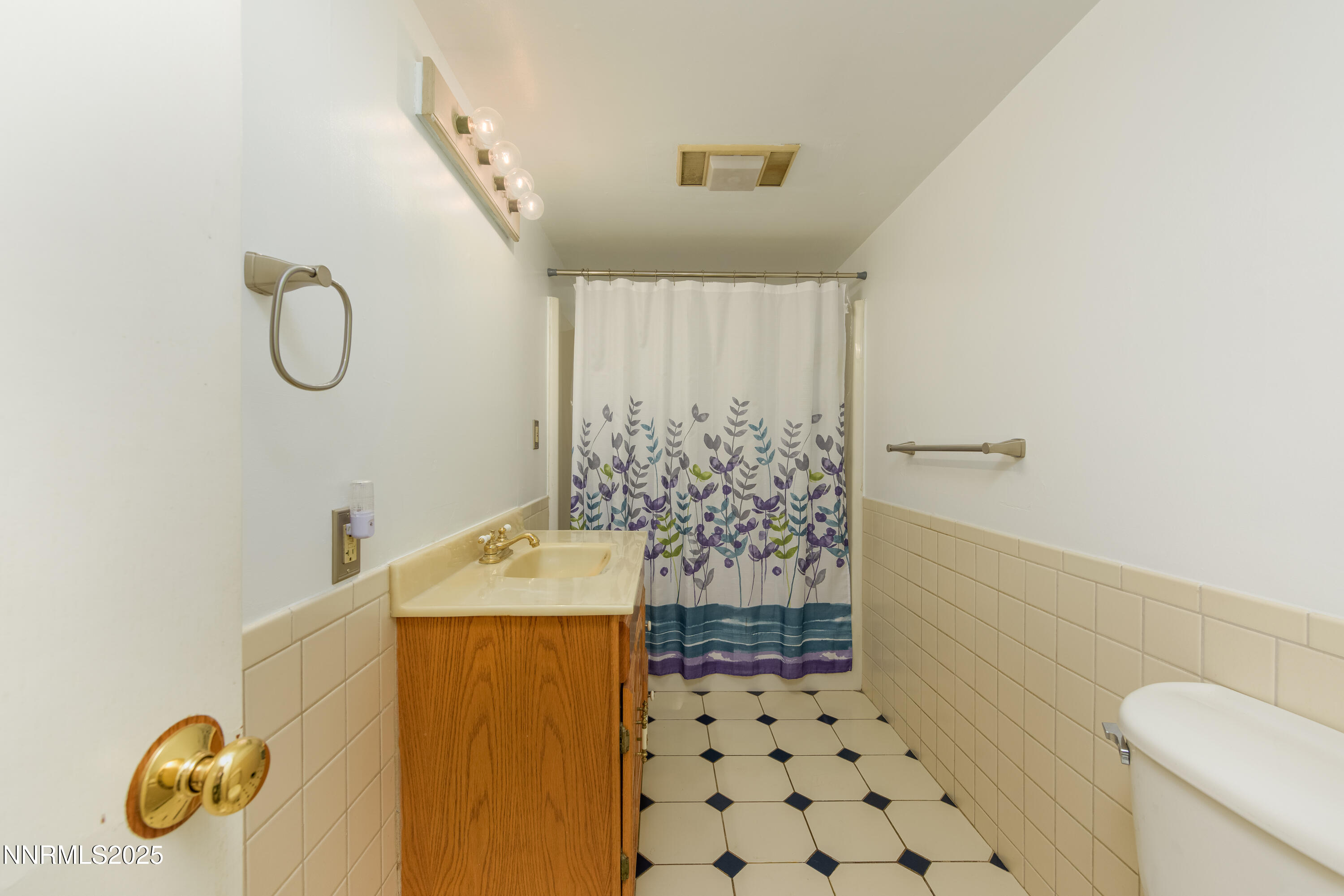 1450 Garnet Drive