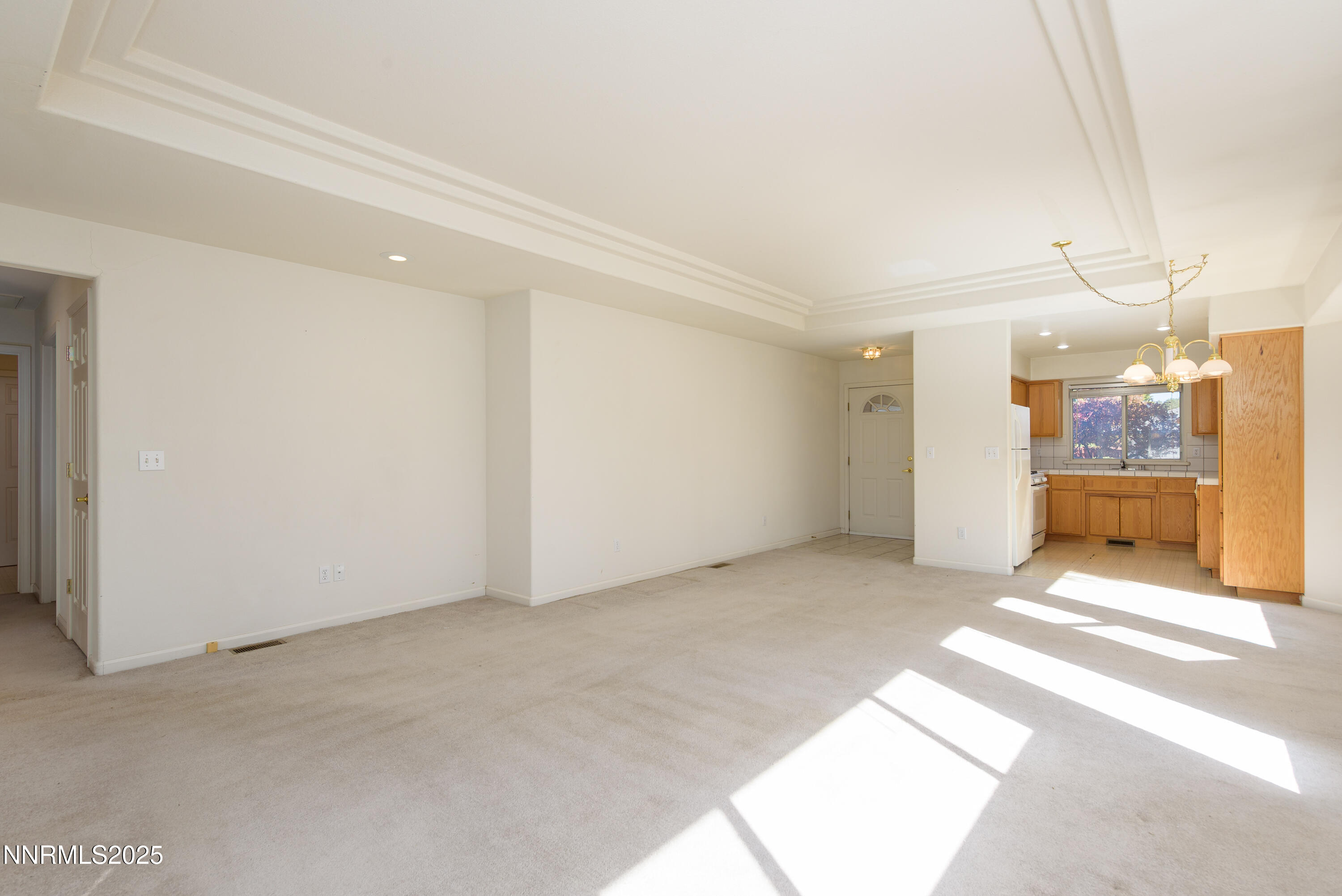 1760 Mahogany Circle