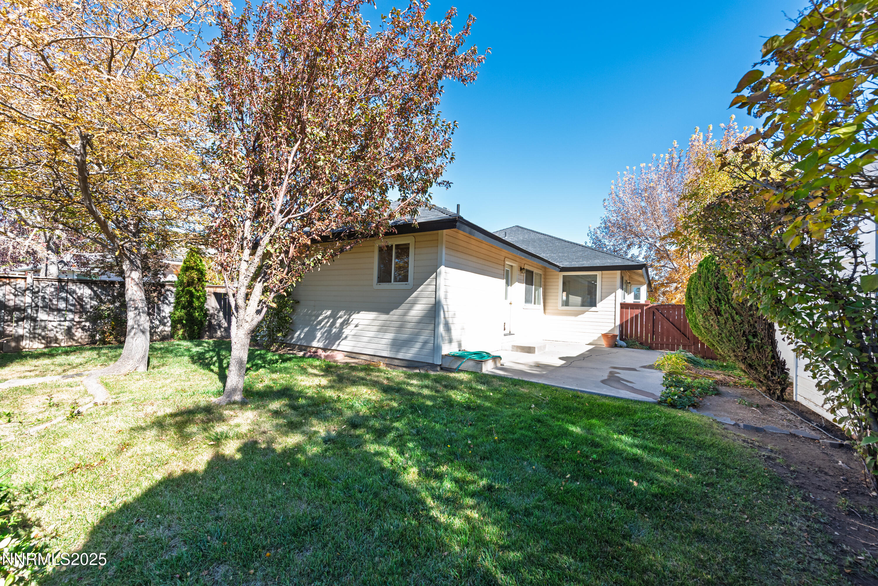 1760 Mahogany Circle
