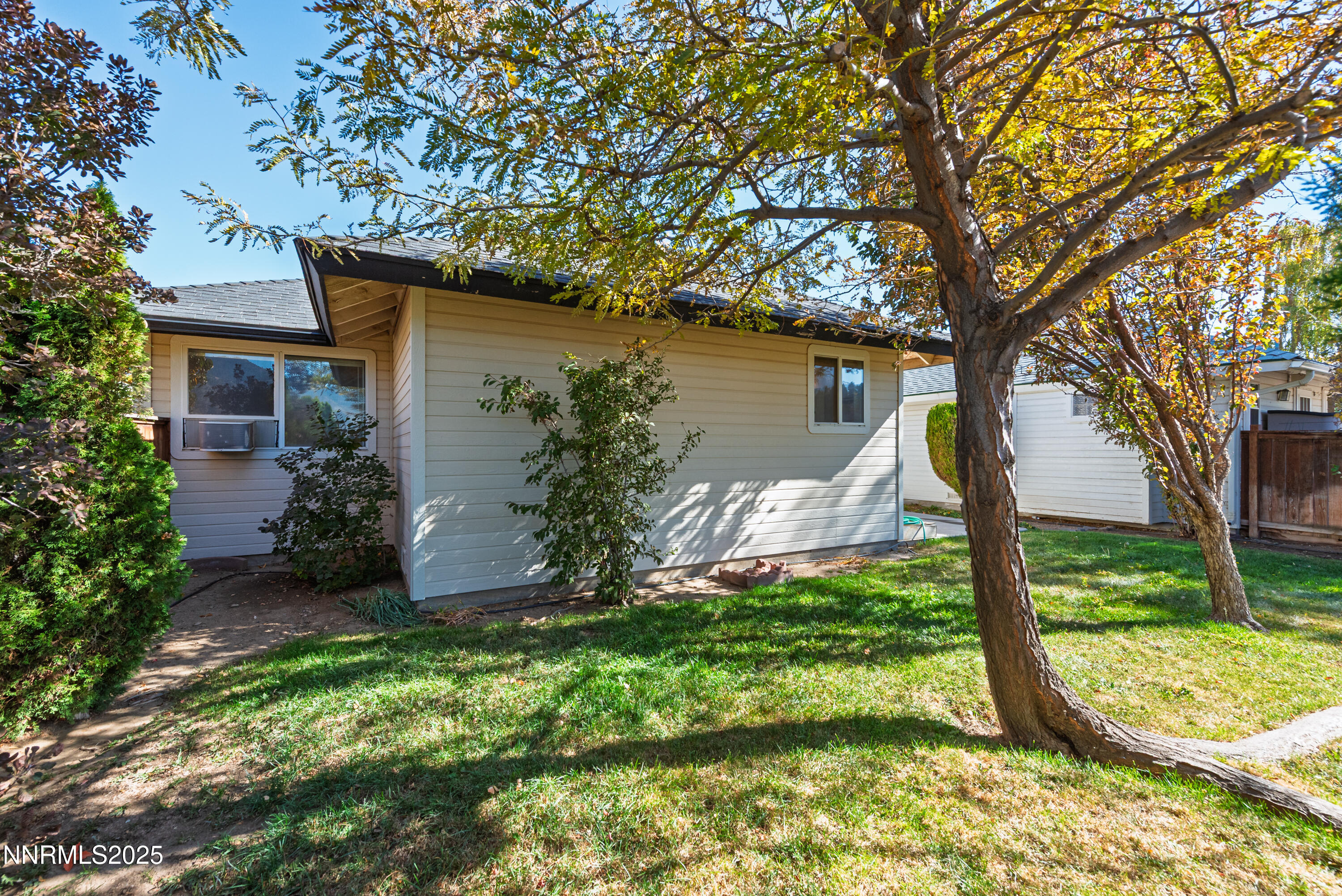 1760 Mahogany Circle