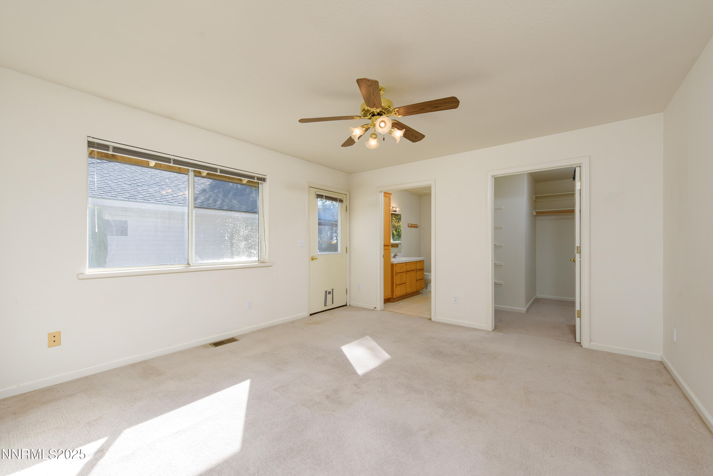 1760 Mahogany Circle
