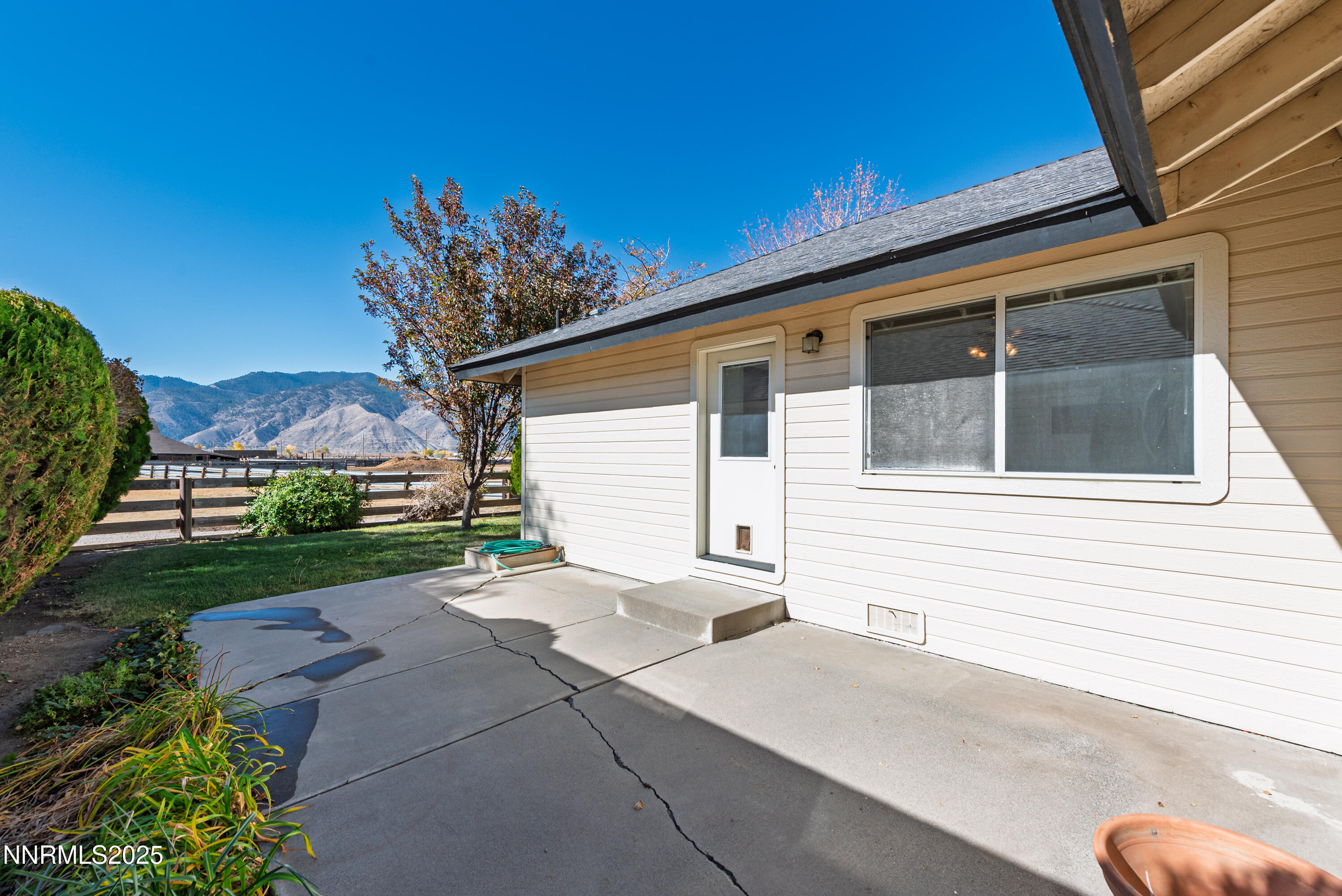 1760 Mahogany Circle