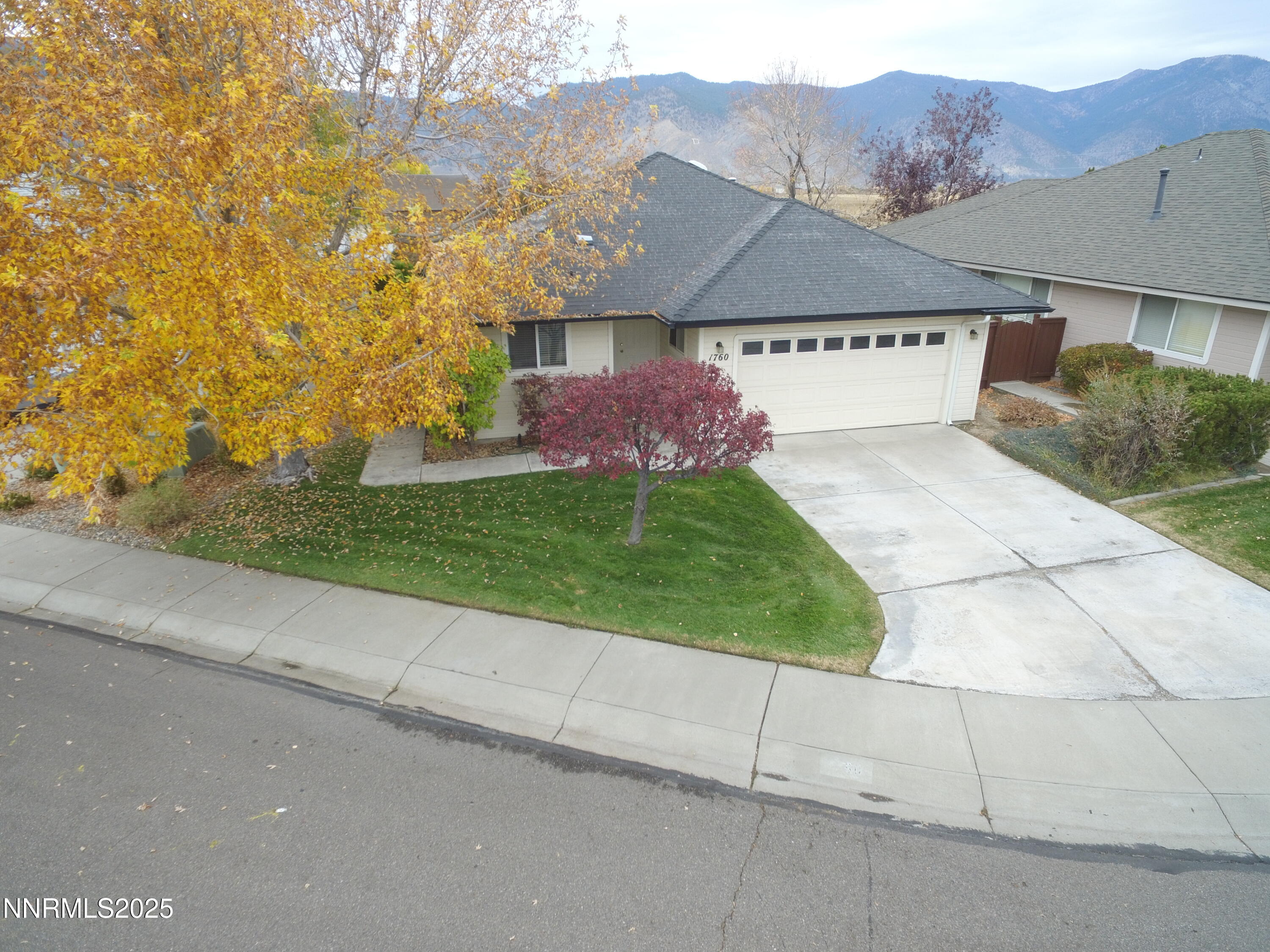 1760 Mahogany Circle