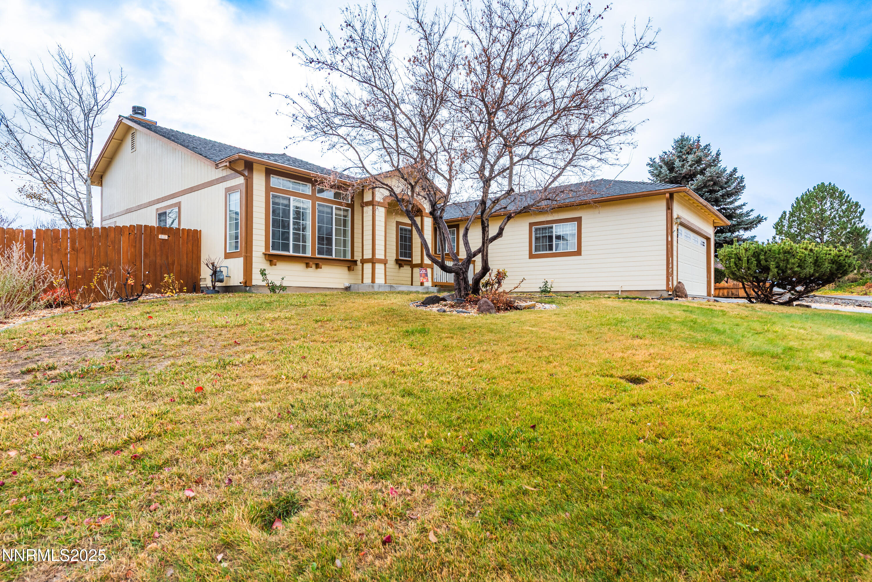901 Valley Vista Drive