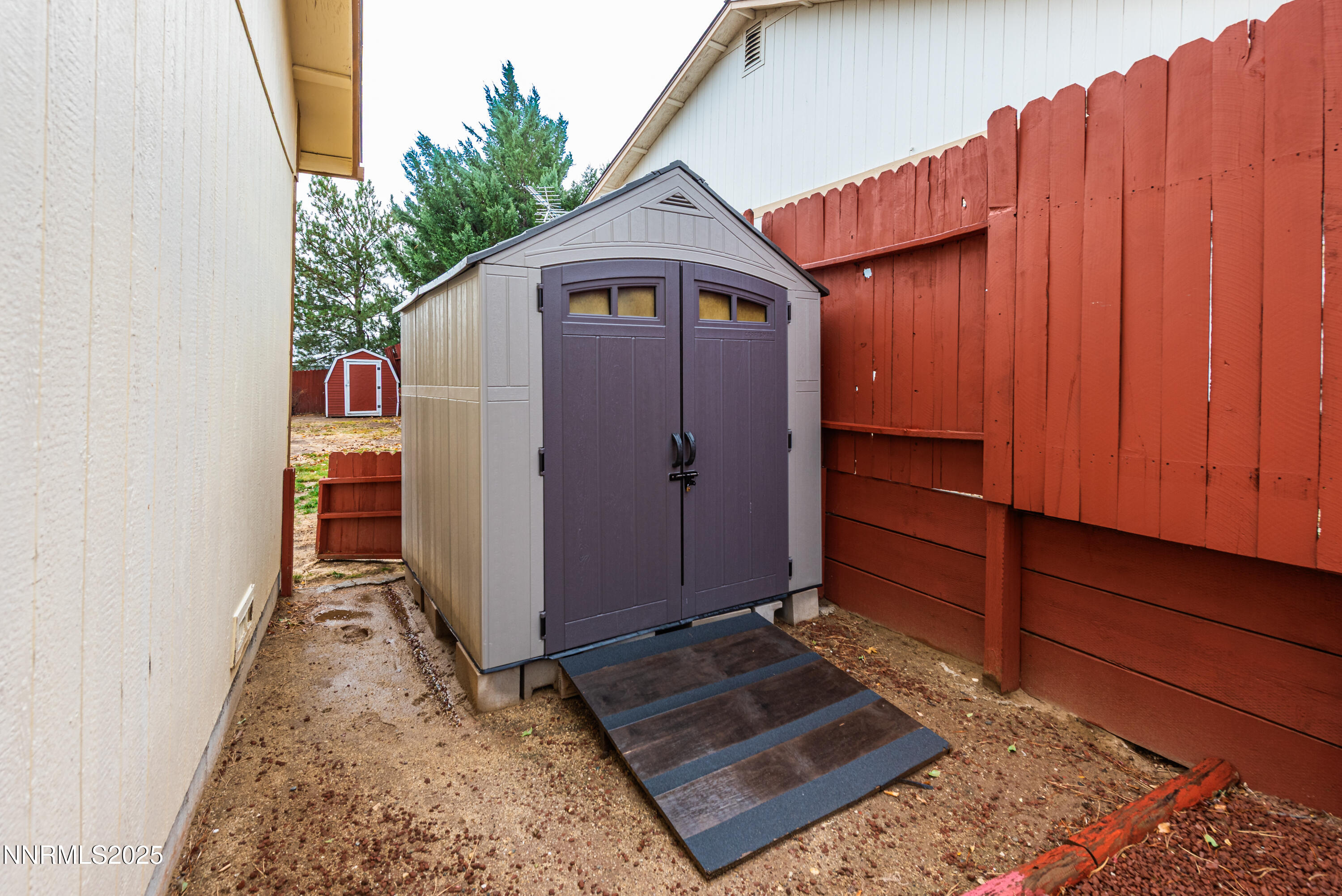 901 Valley Vista Drive