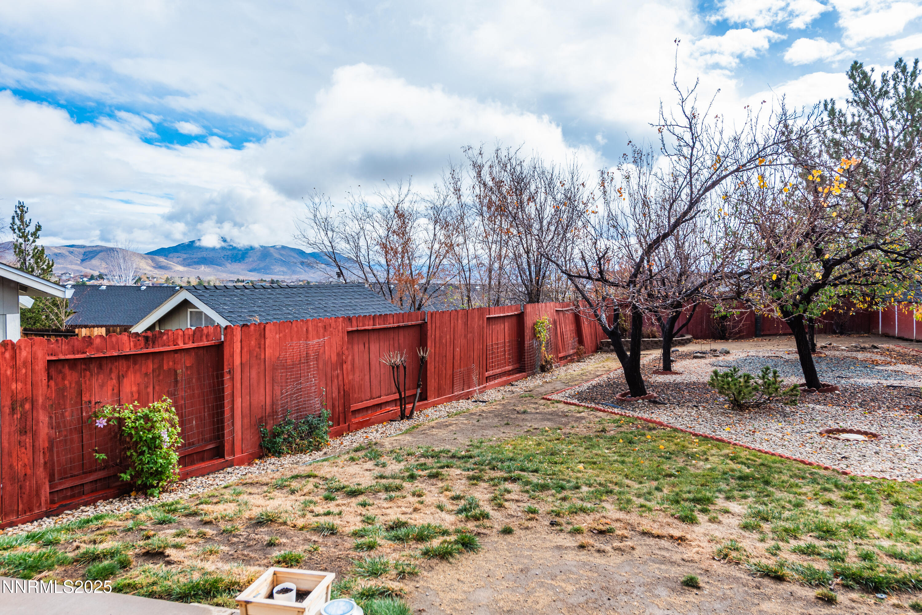 901 Valley Vista Drive