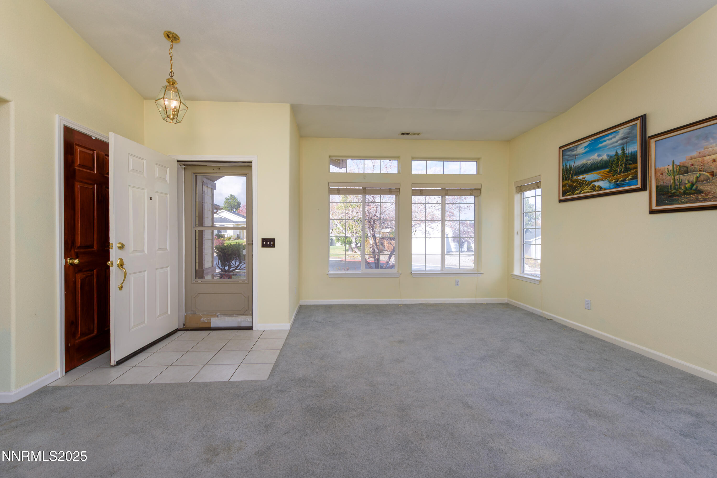 901 Valley Vista Drive