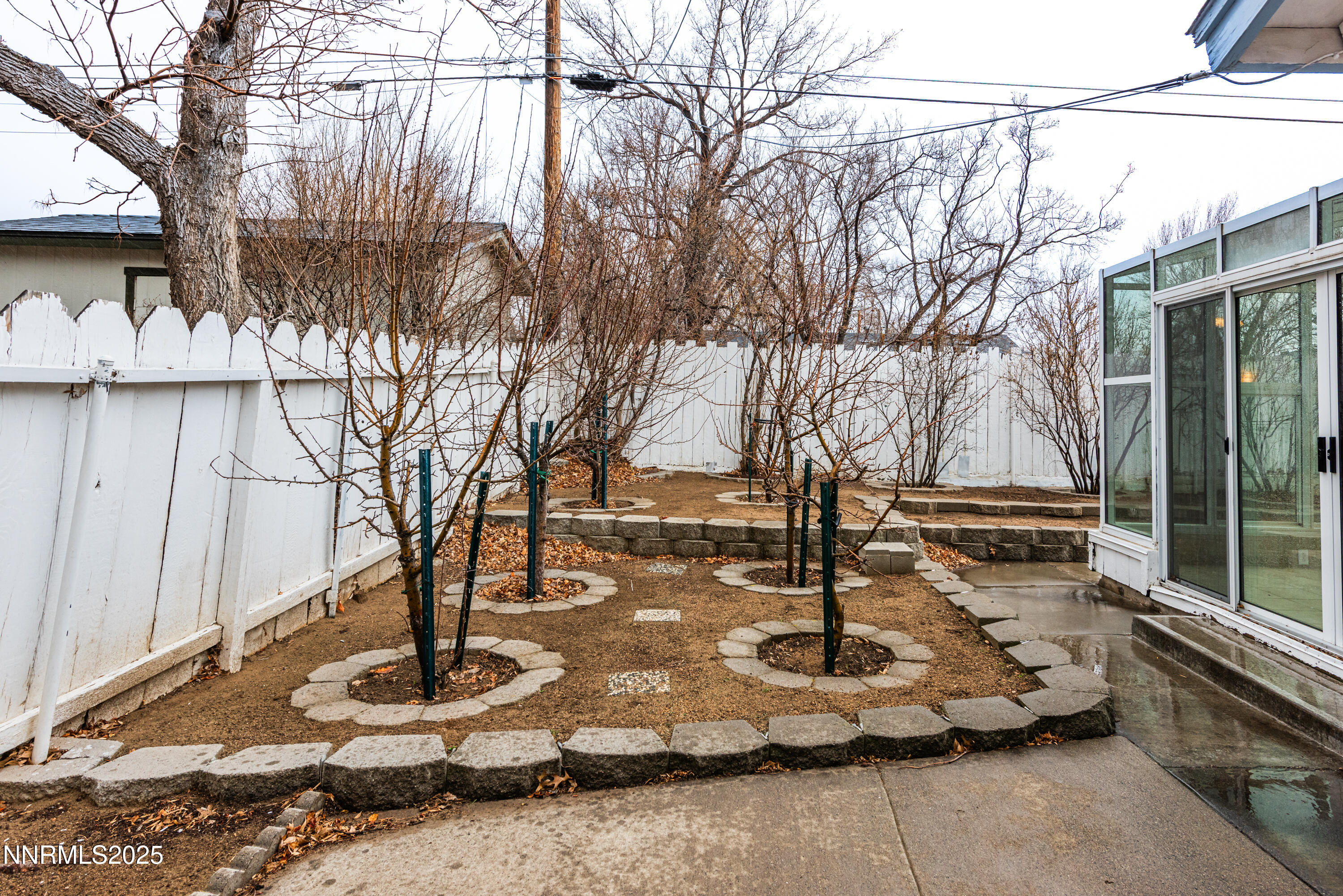 1150 W 5th Street