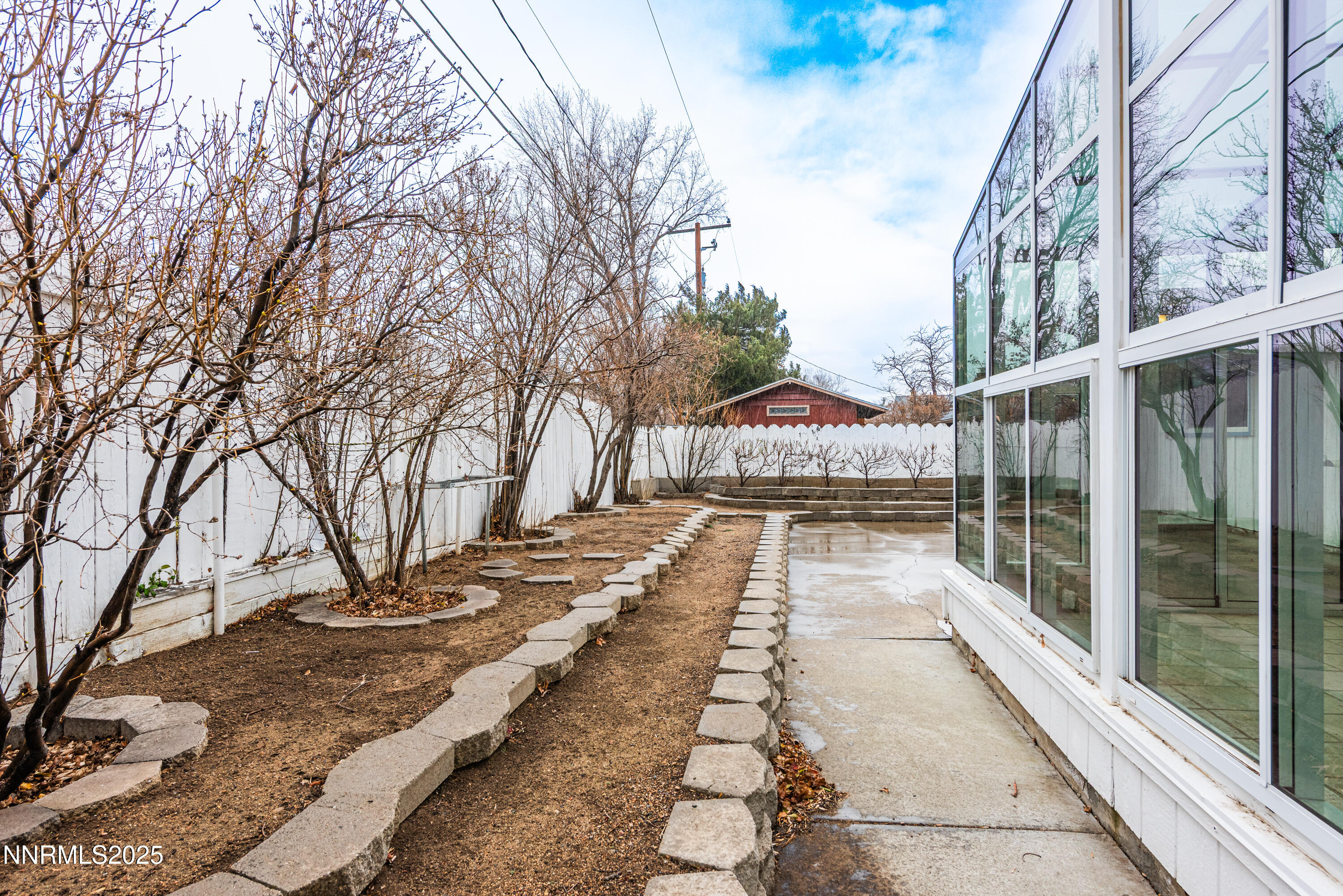 1150 W 5th Street