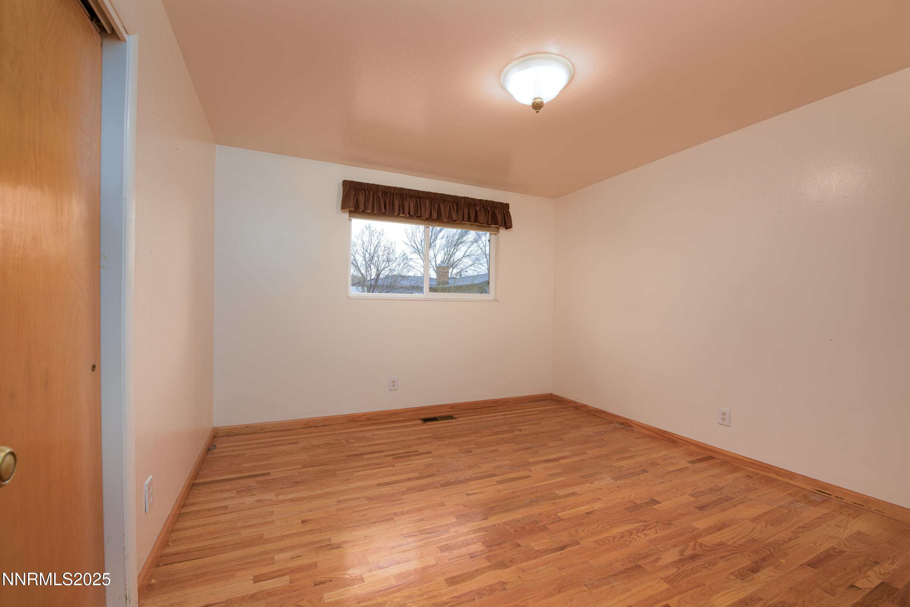1150 W 5th Street